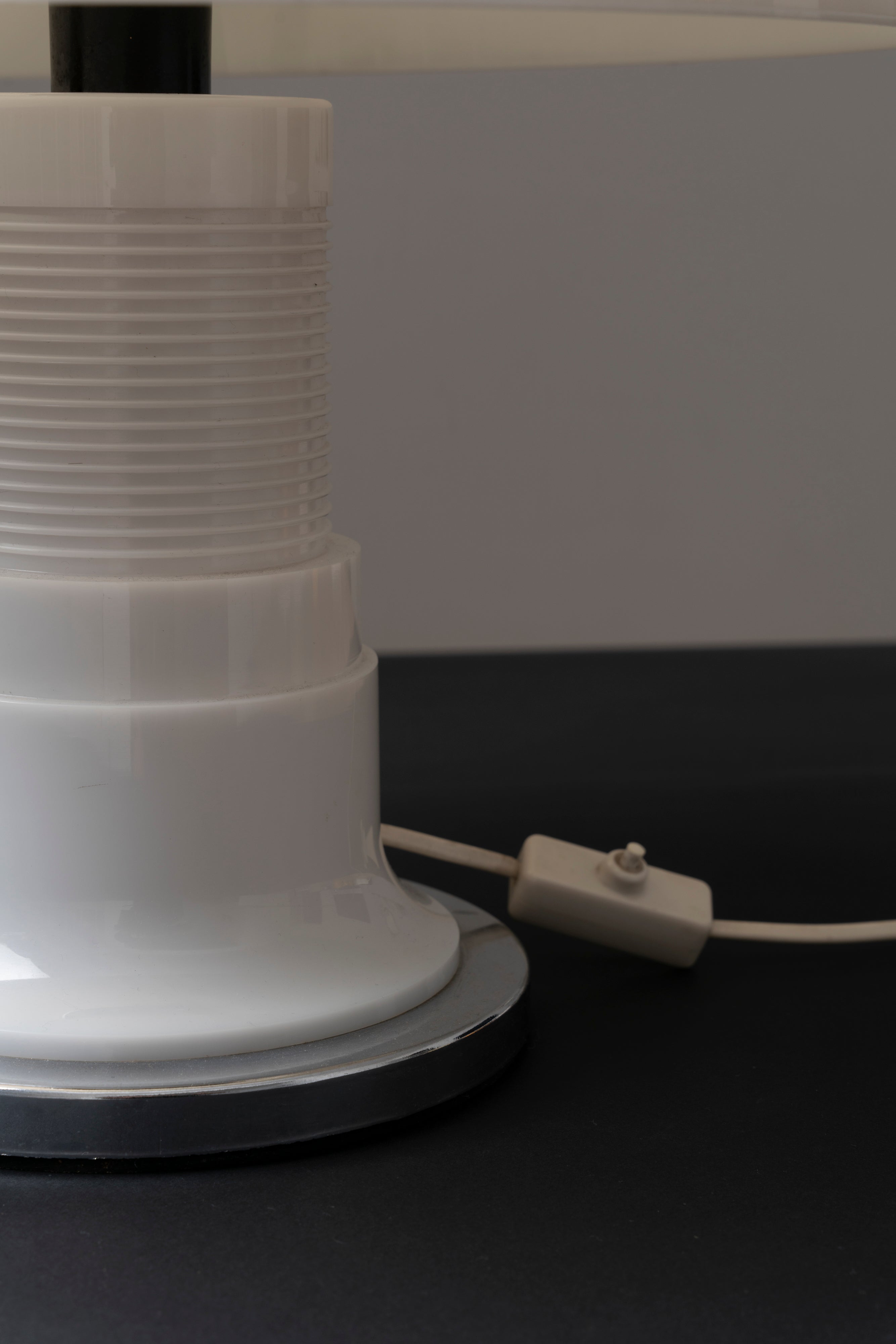 Mushroom_Table_Lamp_from_1970