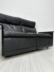 Model_620_Two-Seater_Leather_Sofa_by_Dieter_Rams_for_Vitsoe,_Black,_Germany,_1970s–1980s