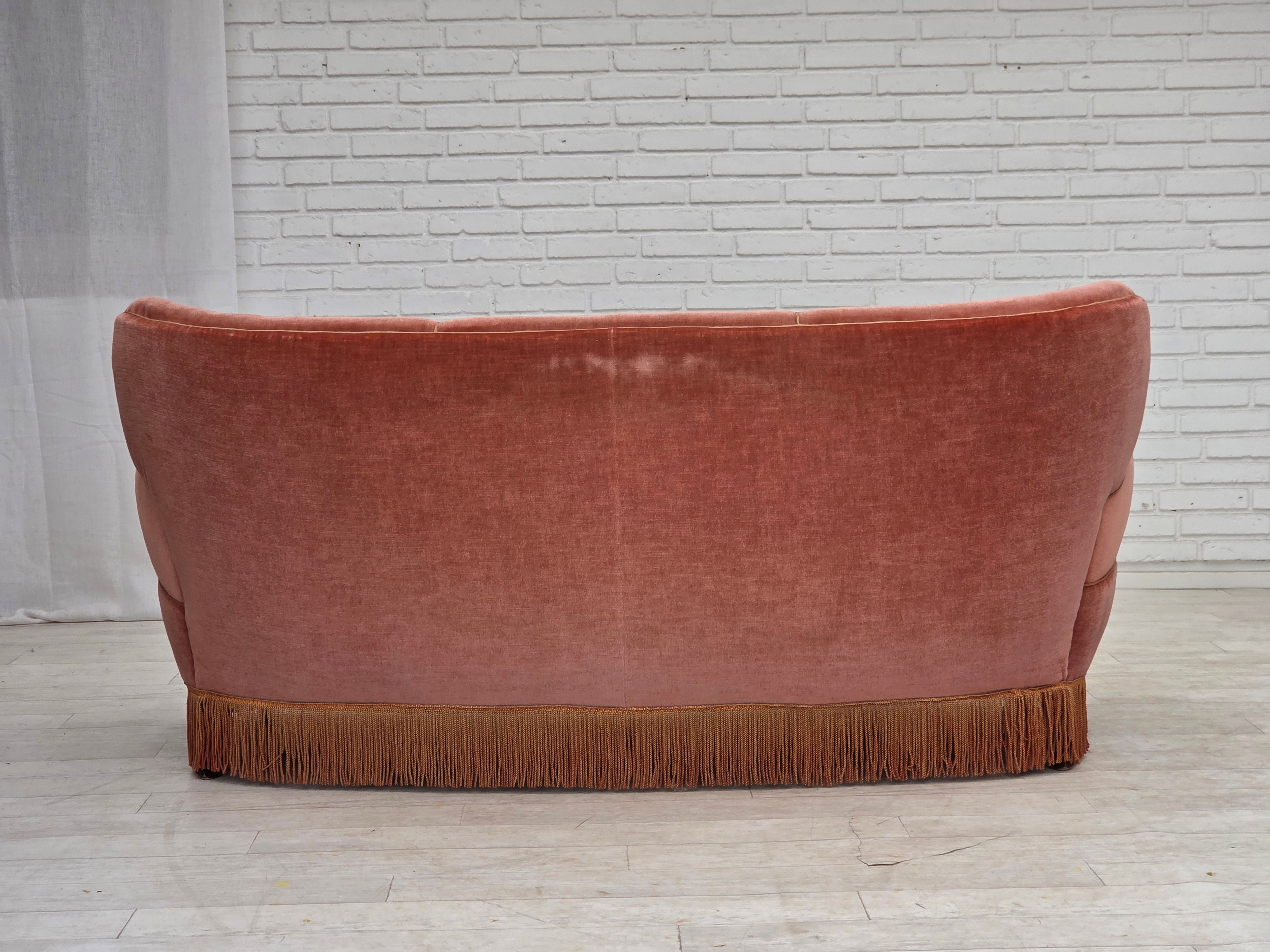 Danish_Curved_3-Seater_Sofa_in_Pink_Velour_with_Beech_Legs,_1970s