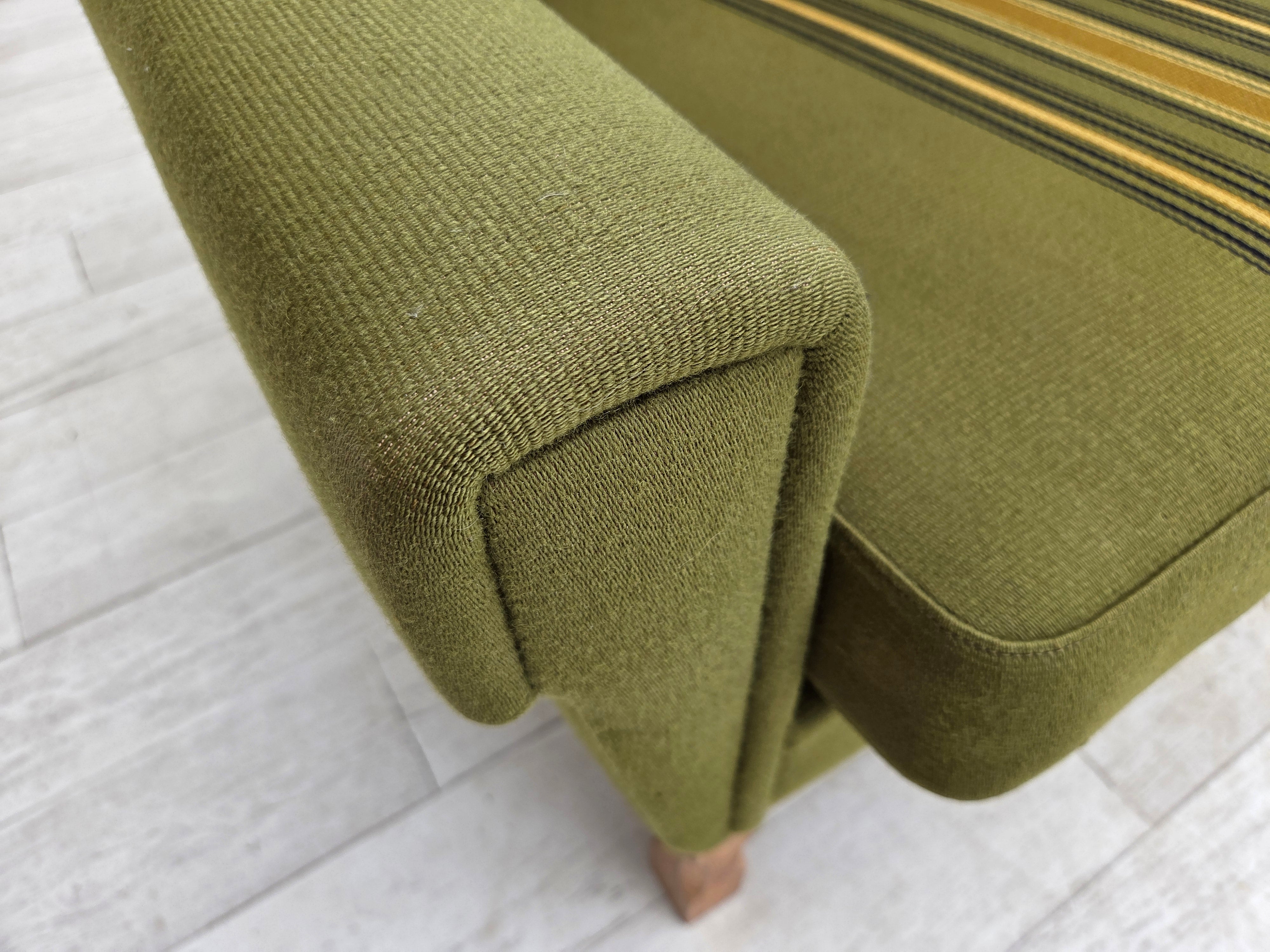 Danish_Green_Wool_3-Seater_Sofa_with_Oak_Frame,_1970s