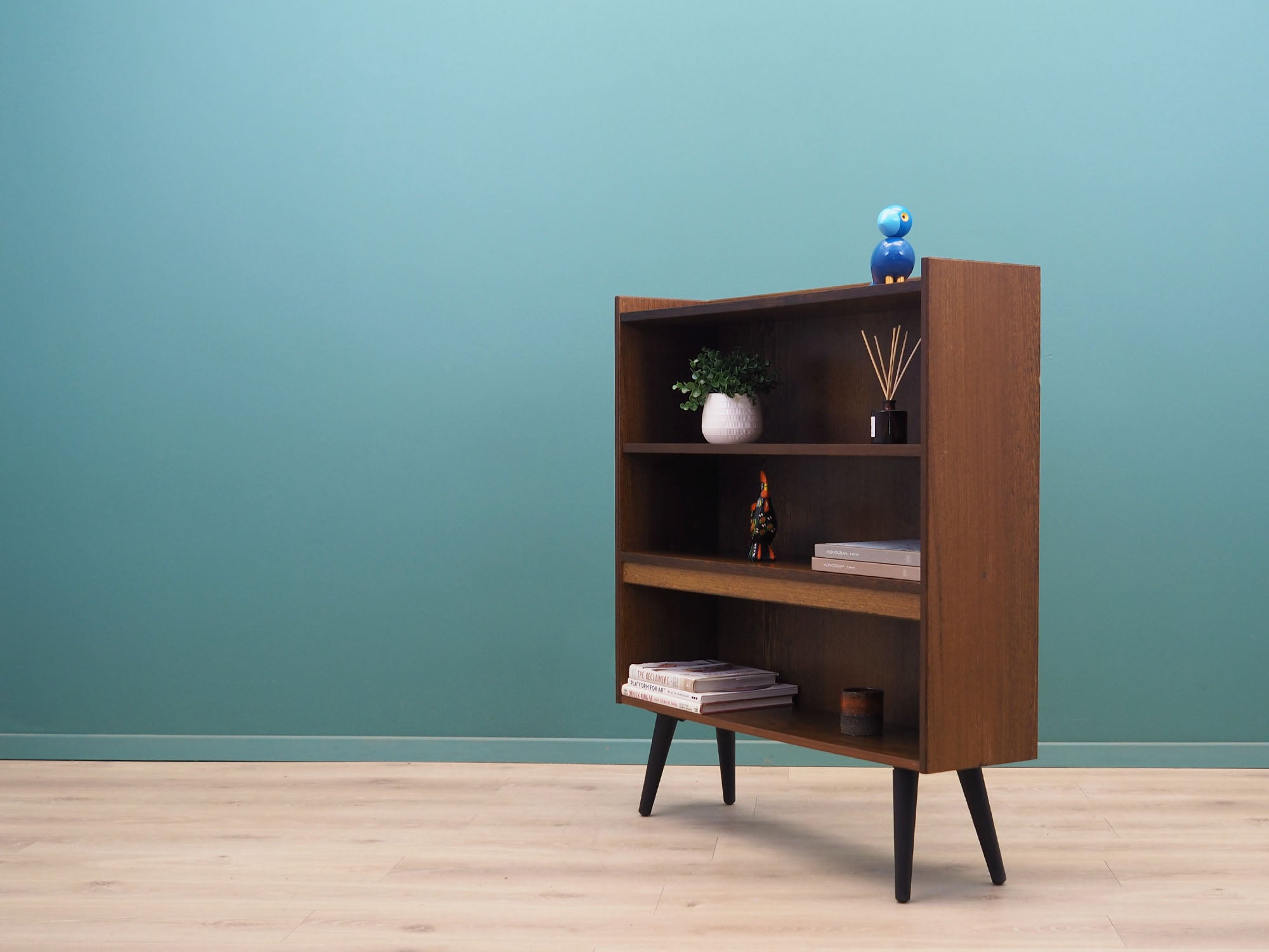 1970s_Danish_Oak_Bookcase_Fixed_Shelves_Cable_Hole_Black