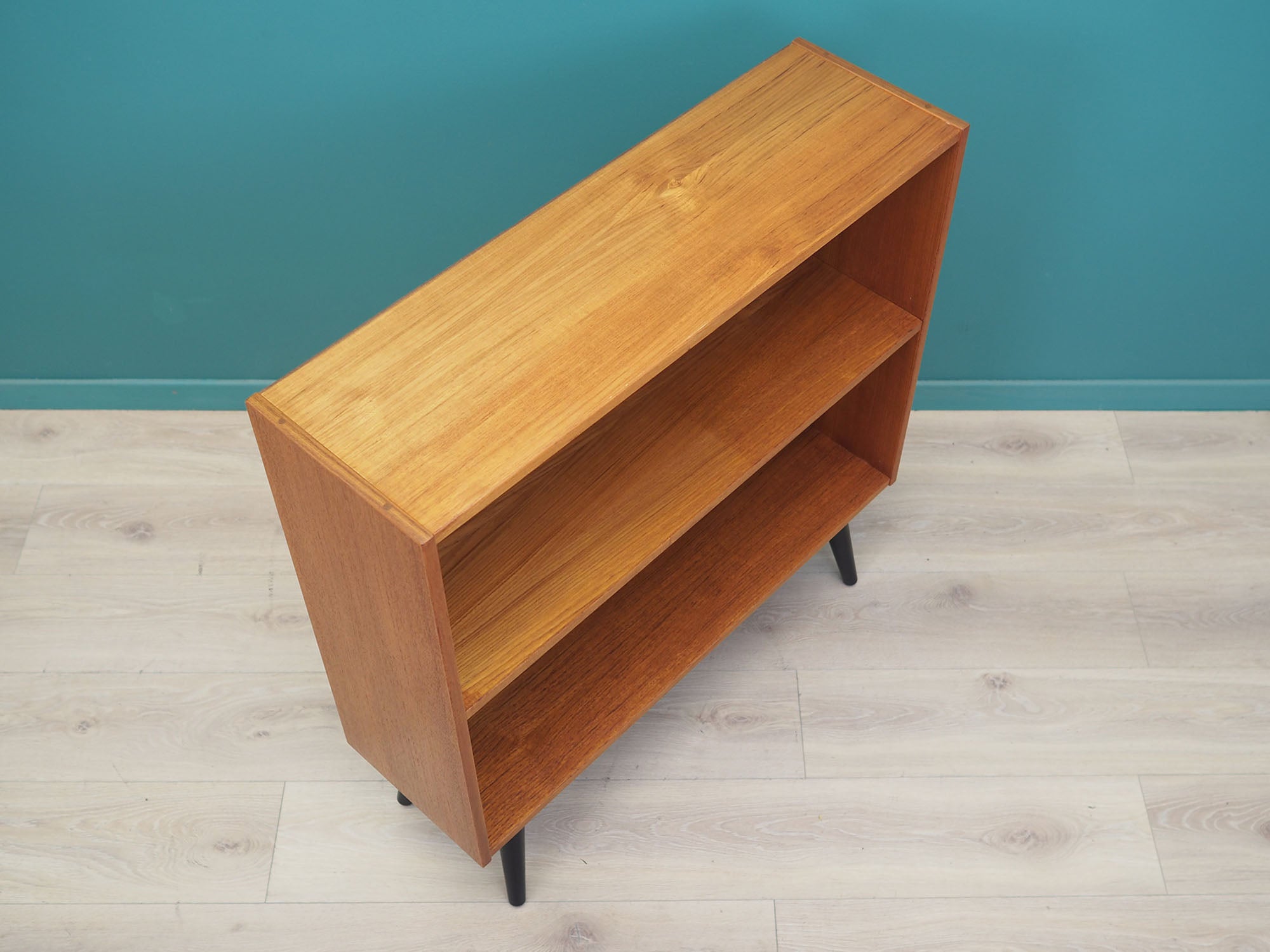 1970s_Danish_Teak_Bookcase_Adjustable_Shelf_Black-Stained_Solid_Wood_Legs