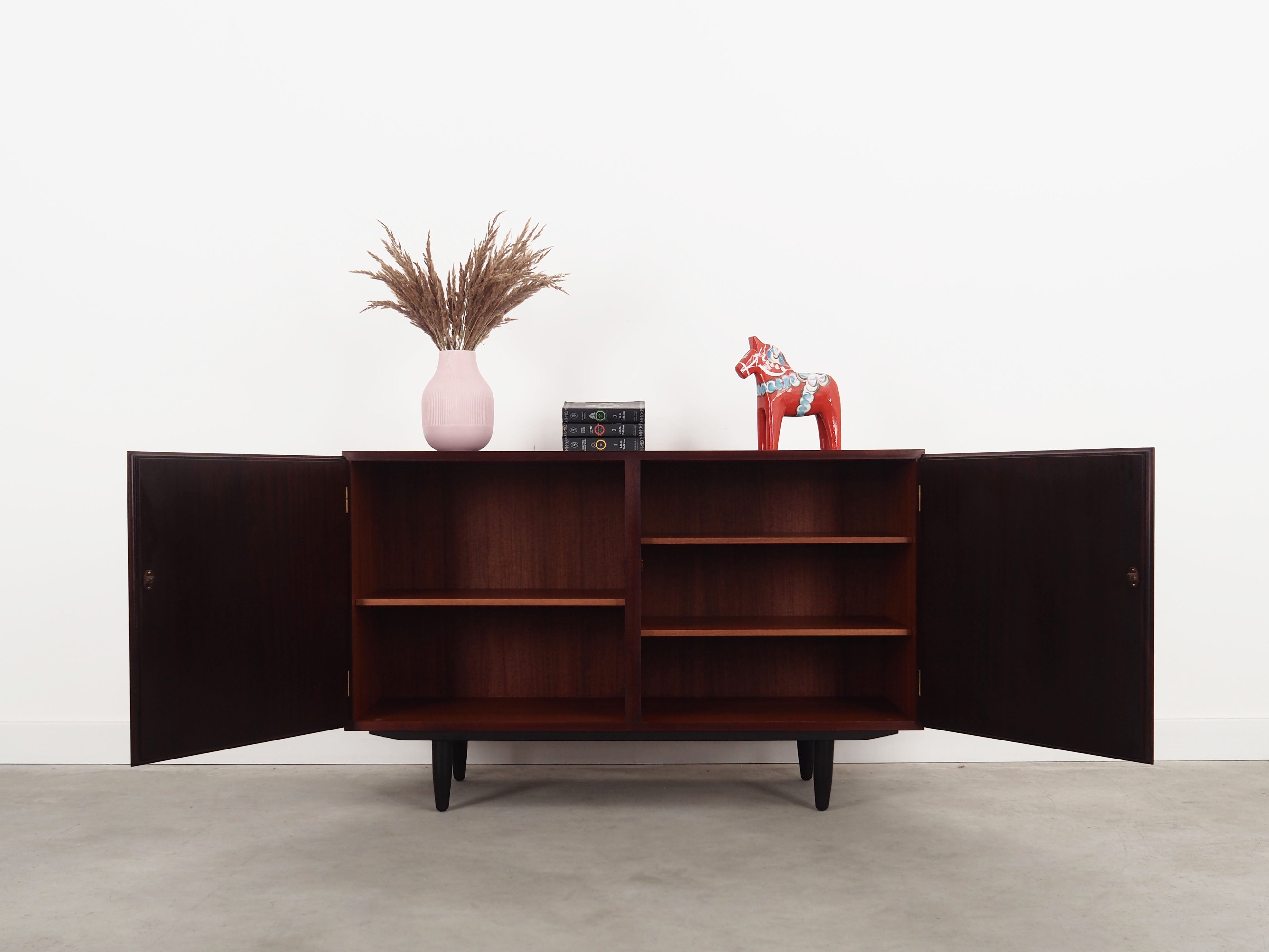 1970s_Danish_mahogany_cabinet_by_Omann_Jun
