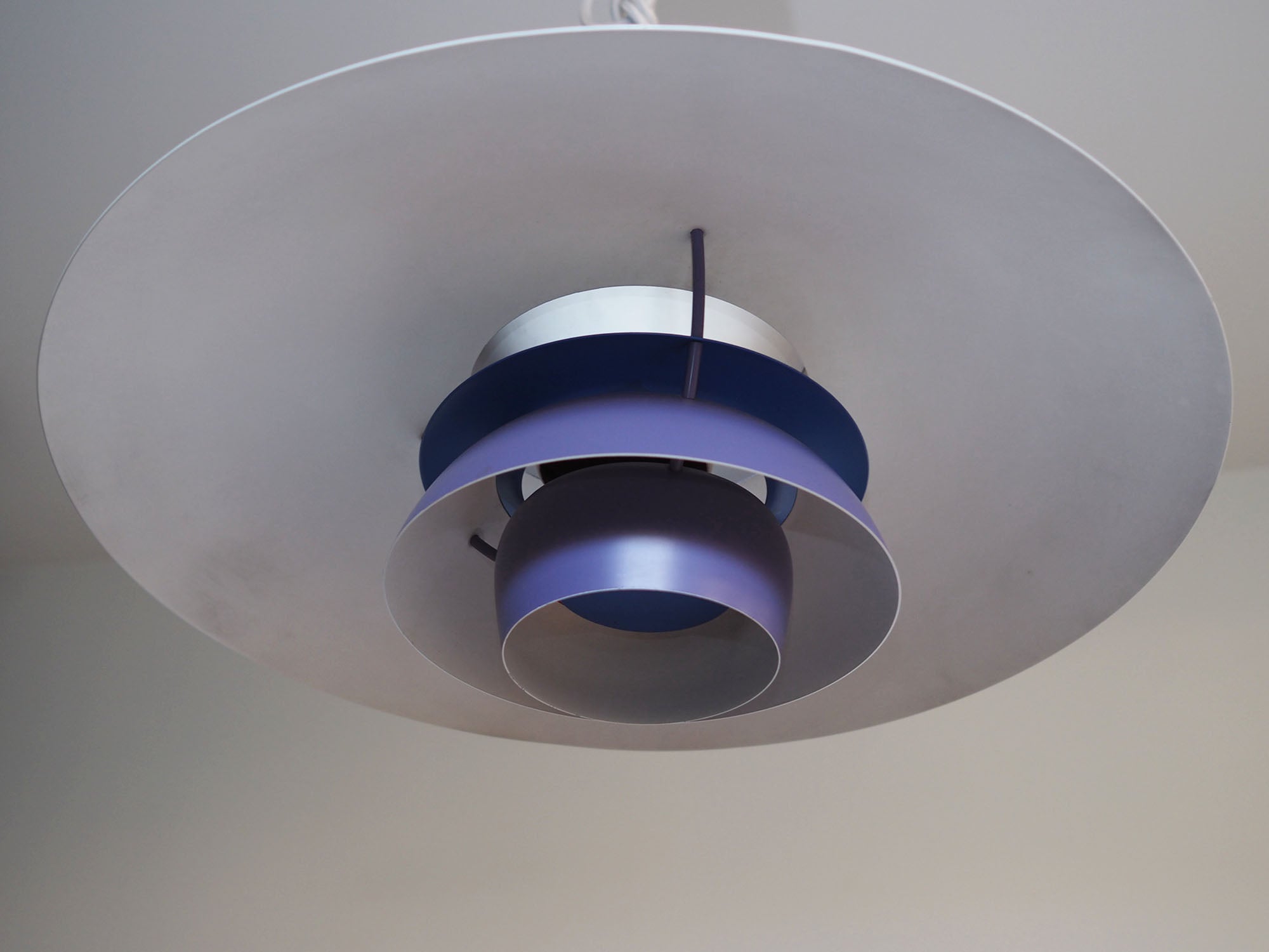 1970s_Model_PH_5_Pendand_Lamp_by_Louis_Poulsen