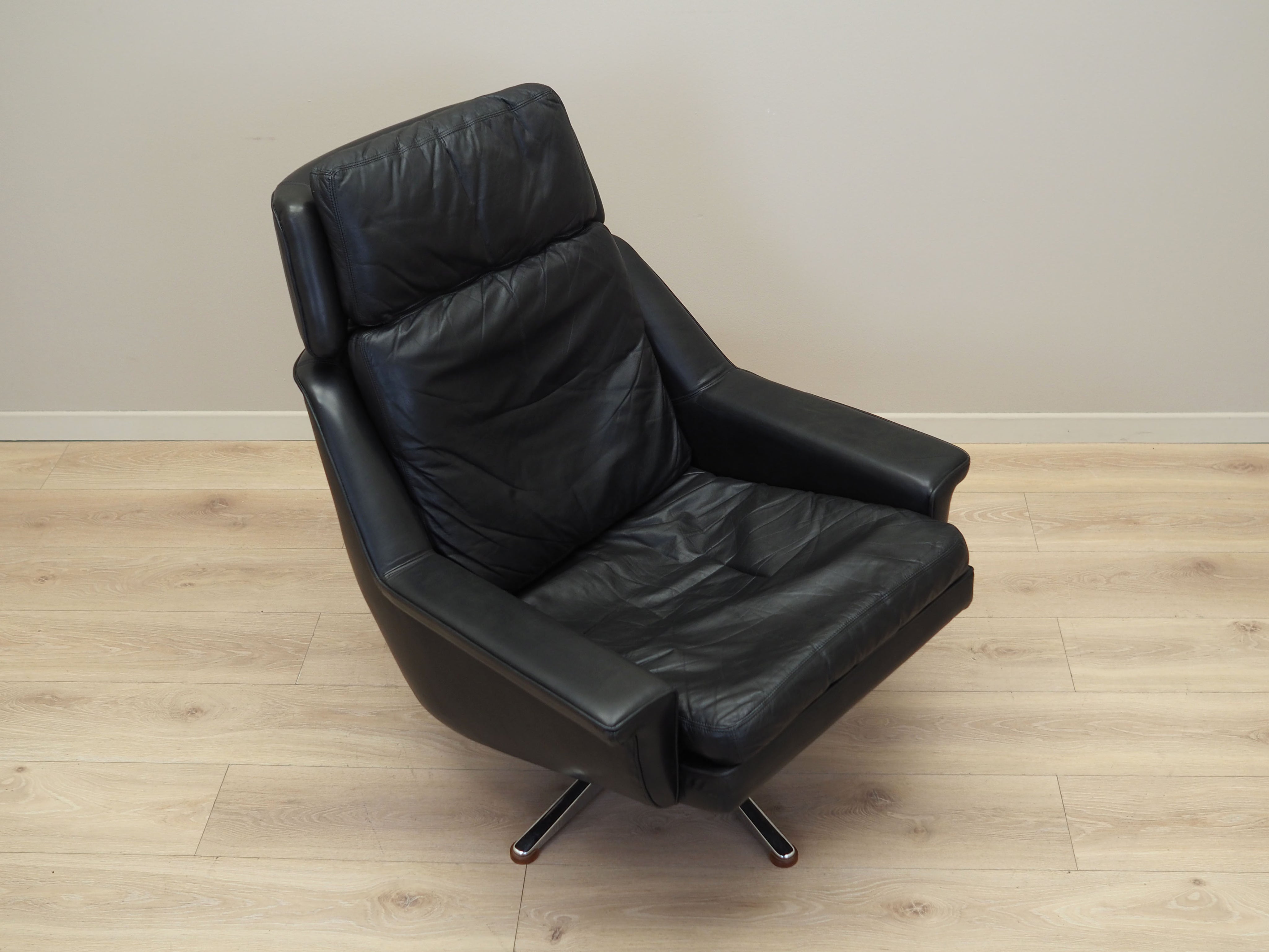 1970s_Swivel_Armchair_by_Werner_Langenfeld_for_Esa