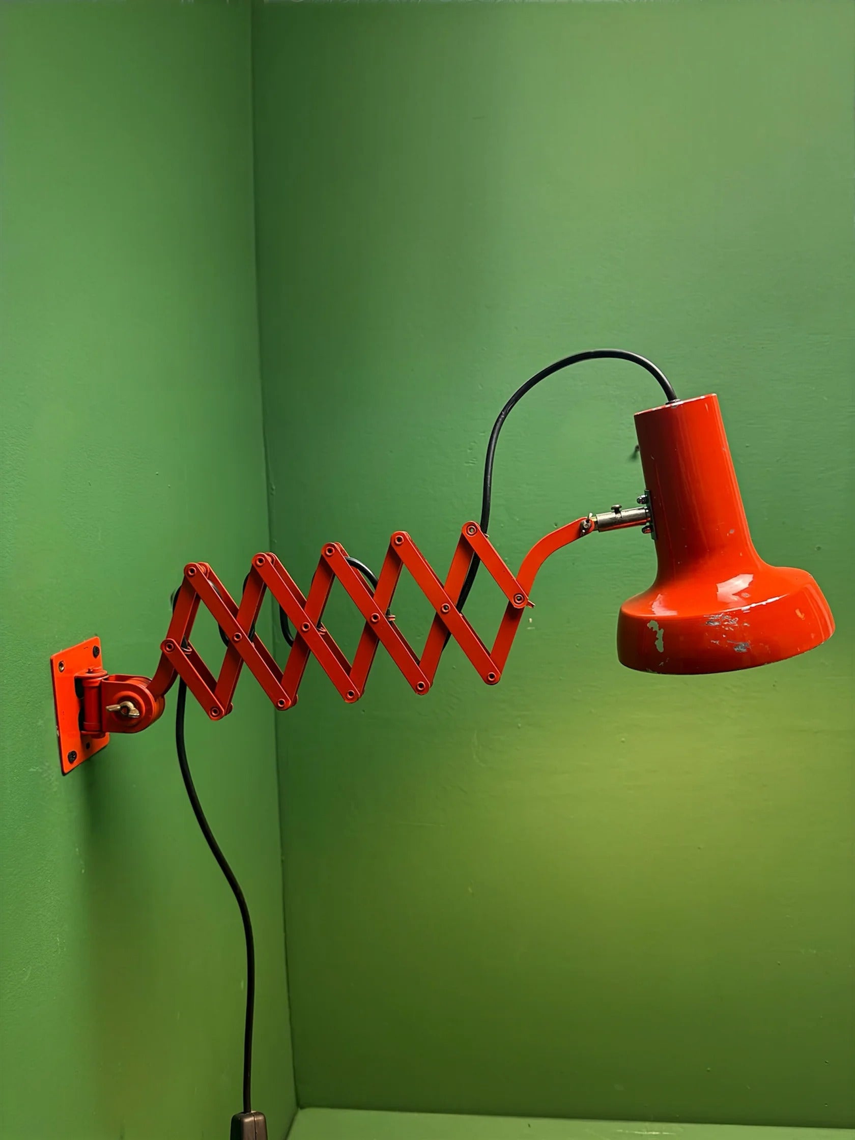 Orange_Scissor_Wall_Lamp_by_SIS,_Germany,_1970s