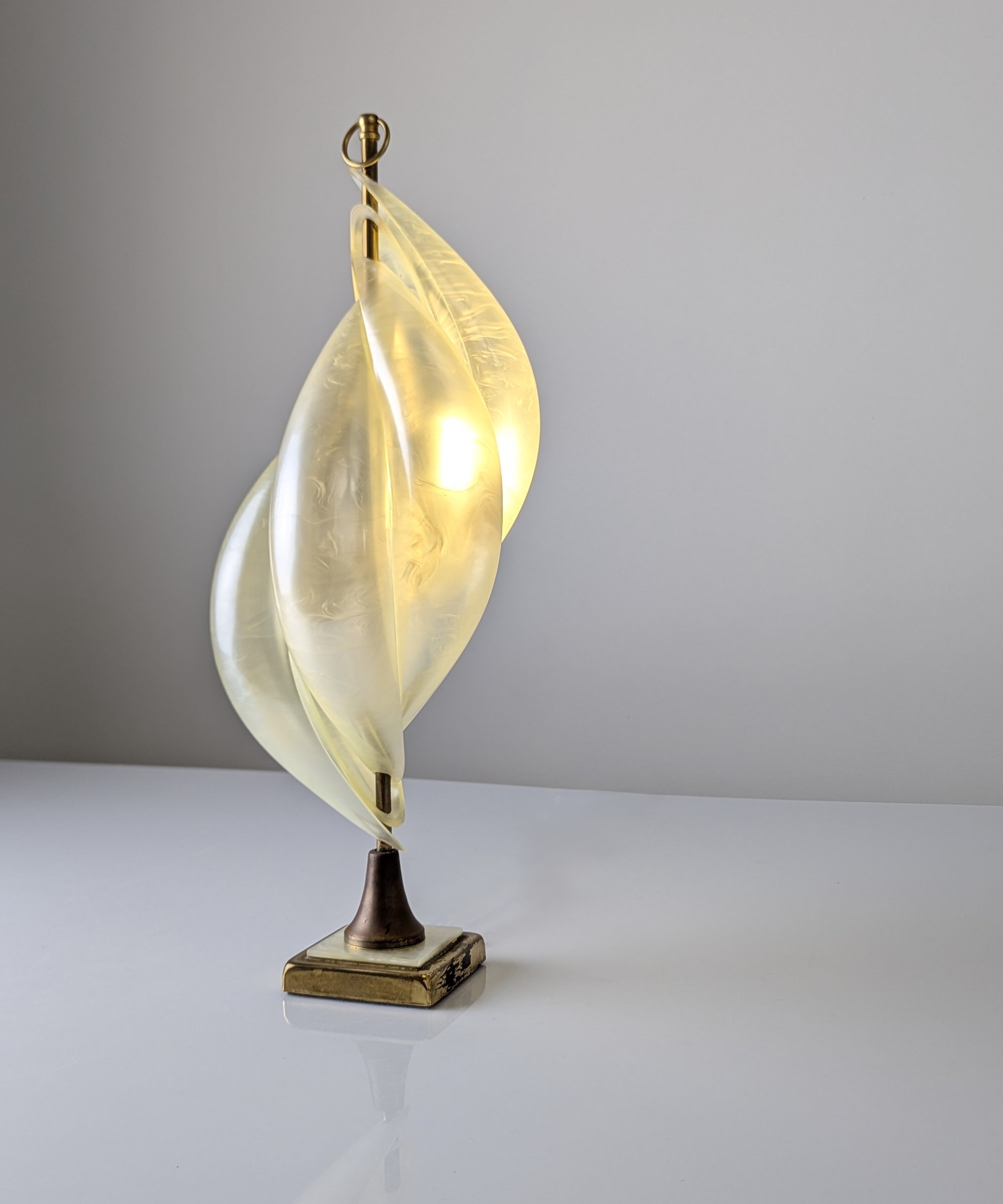 Maison_Rougier_Lucite_Table_Lamp,_Hollywood_Regency,_Canada_1970s