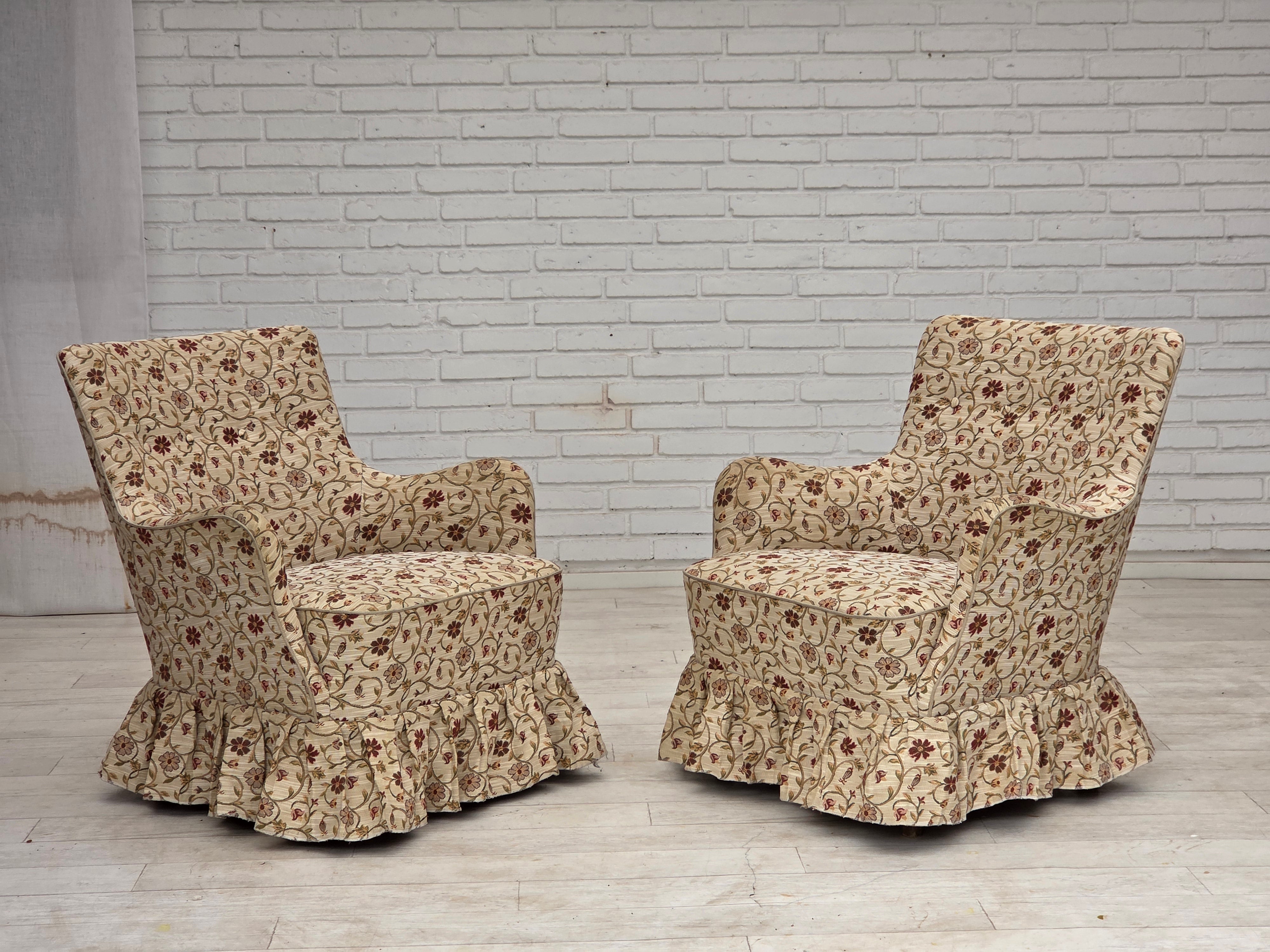 Danish_Mid-Century_Modern_Armchair_with_Original_Jacquard_Upholstery_and_Ash_Wood_Legs,_1970s