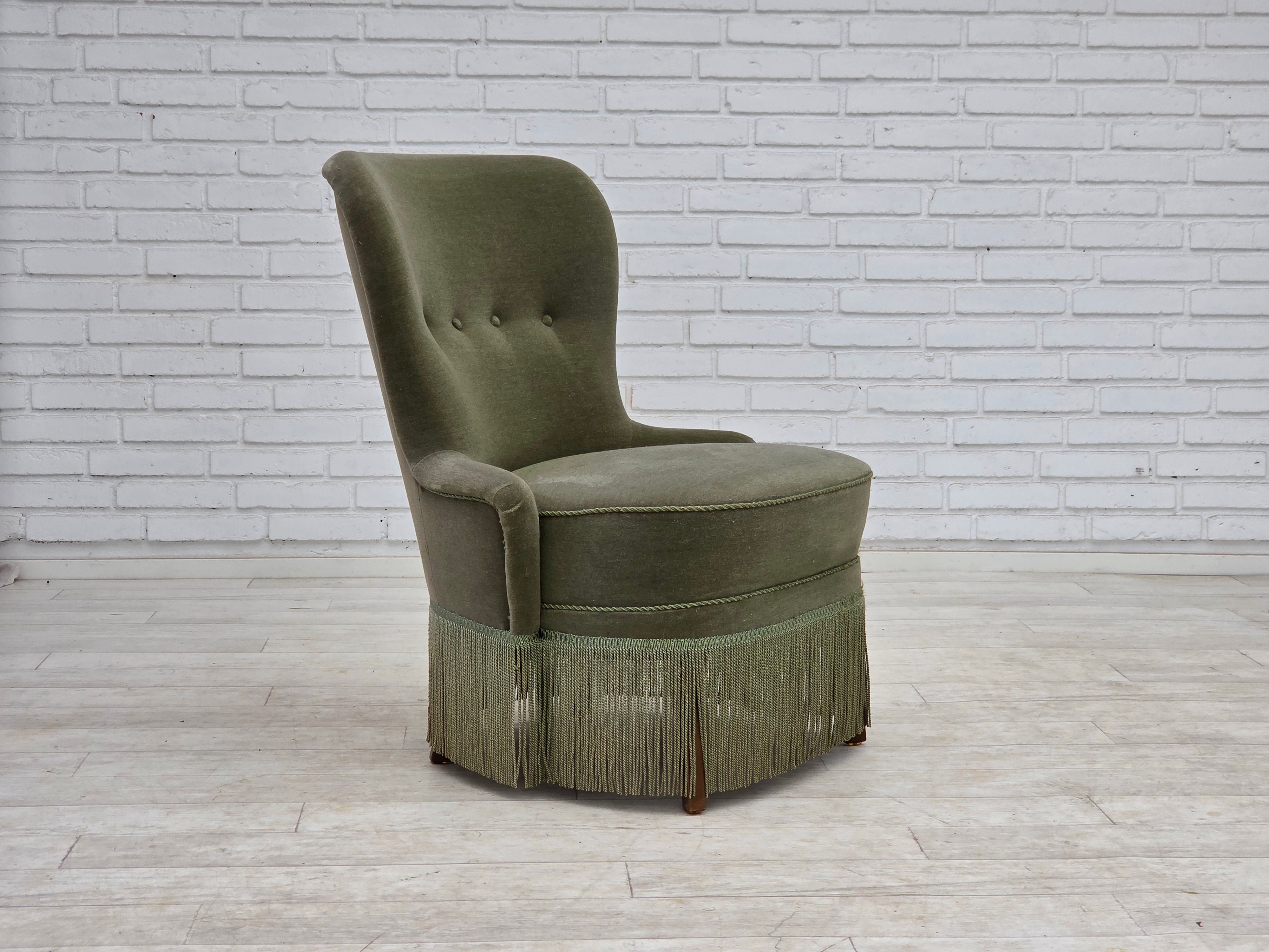 Danish_Lounge_Chair_in_Green_Velour,_Beech_Wood,_Denmark,_1970s