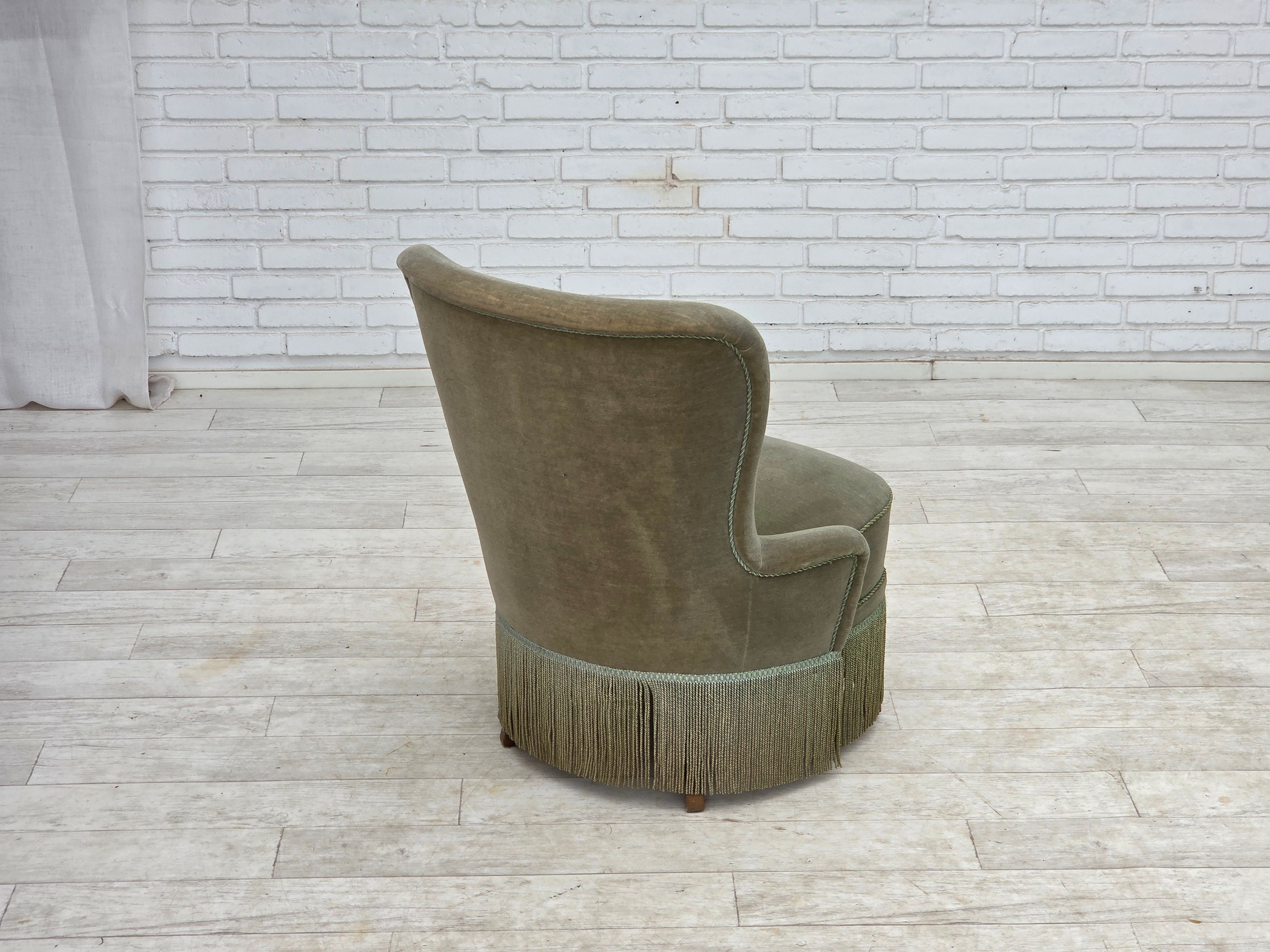 Danish_Lounge_Chair_in_Green_Velour,_Beech_Wood,_Denmark,_1970s