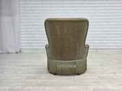 Danish_Lounge_Chair_in_Green_Velour,_Beech_Wood,_Denmark,_1970s