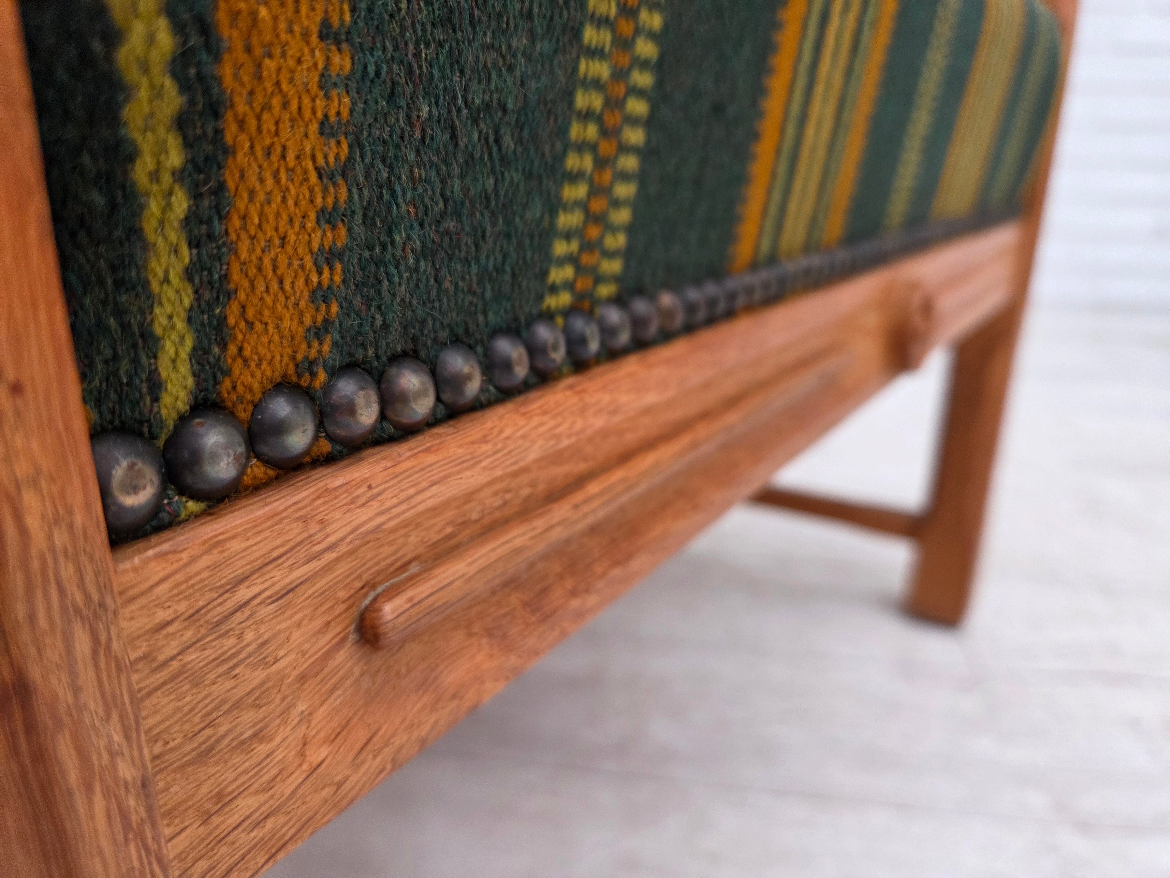 Danish_Oak_Lounge_Chair_in_Green_Wool,_Denmark,_1970s