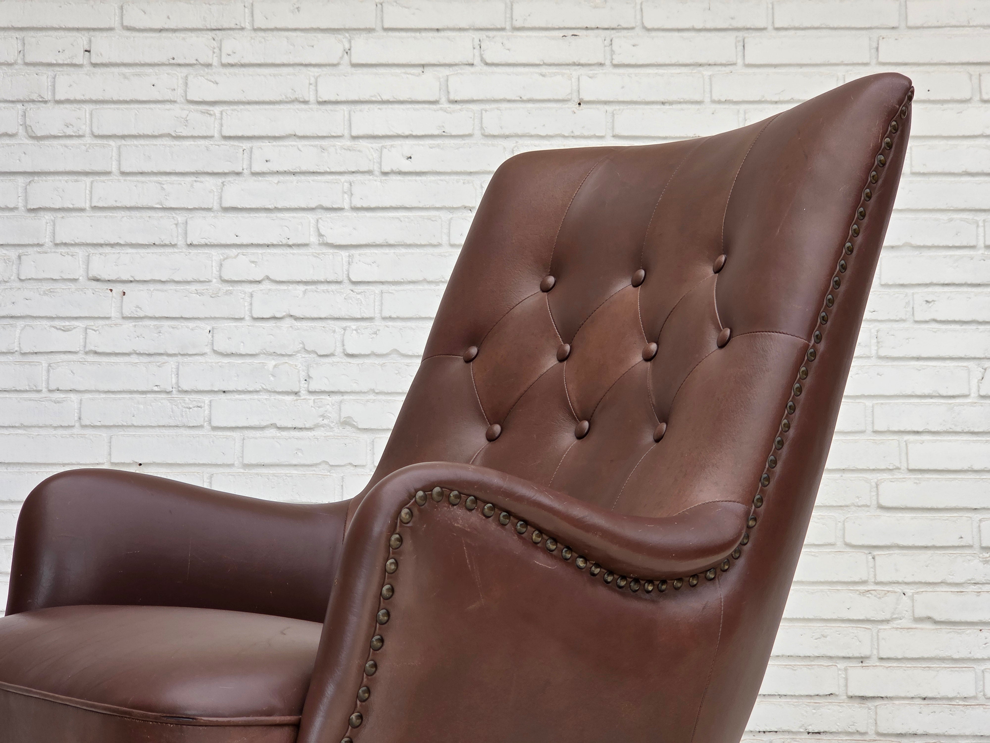 Danish_Brown_Leather_Lounge_Chair_with_Beech_Legs,_1970s
