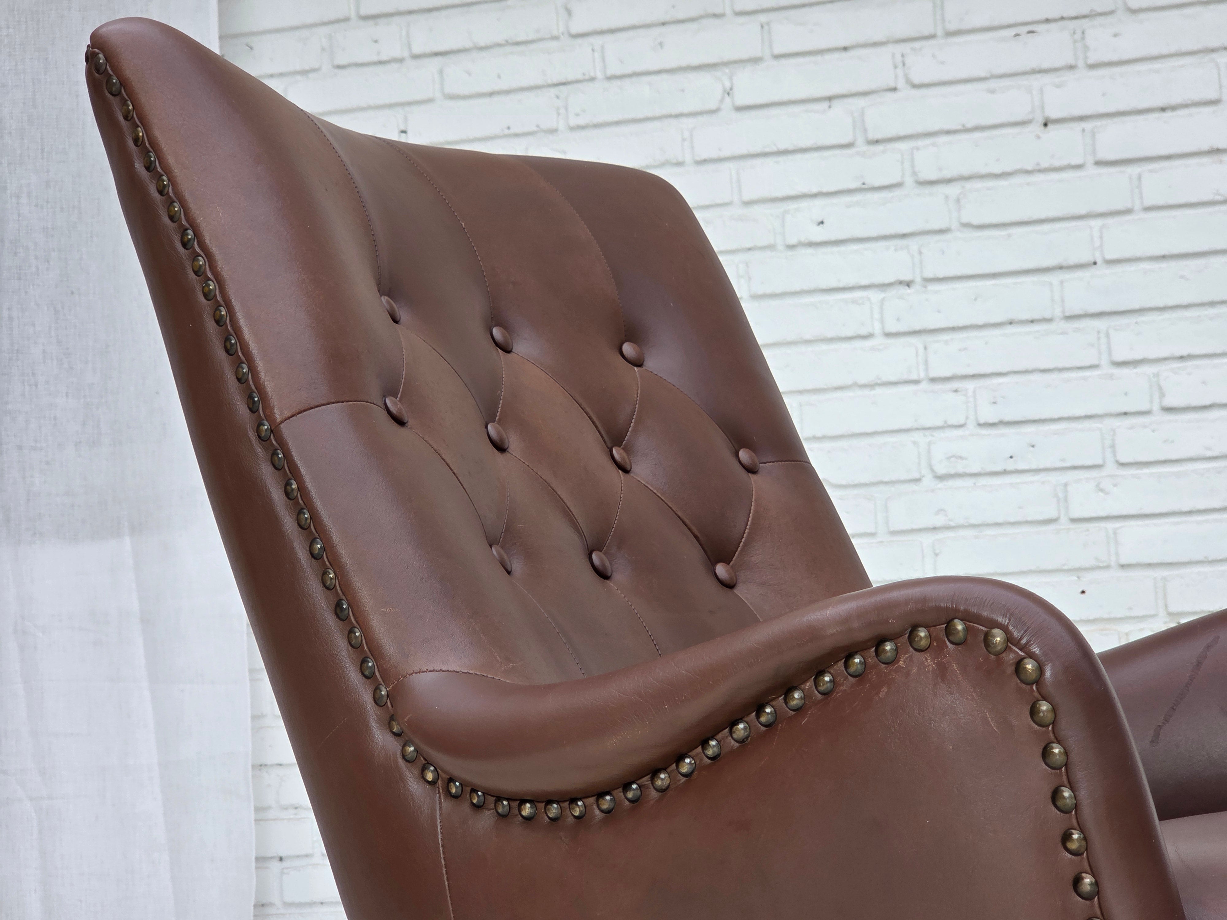 Danish_Brown_Leather_Lounge_Chair_with_Beech_Legs,_1970s