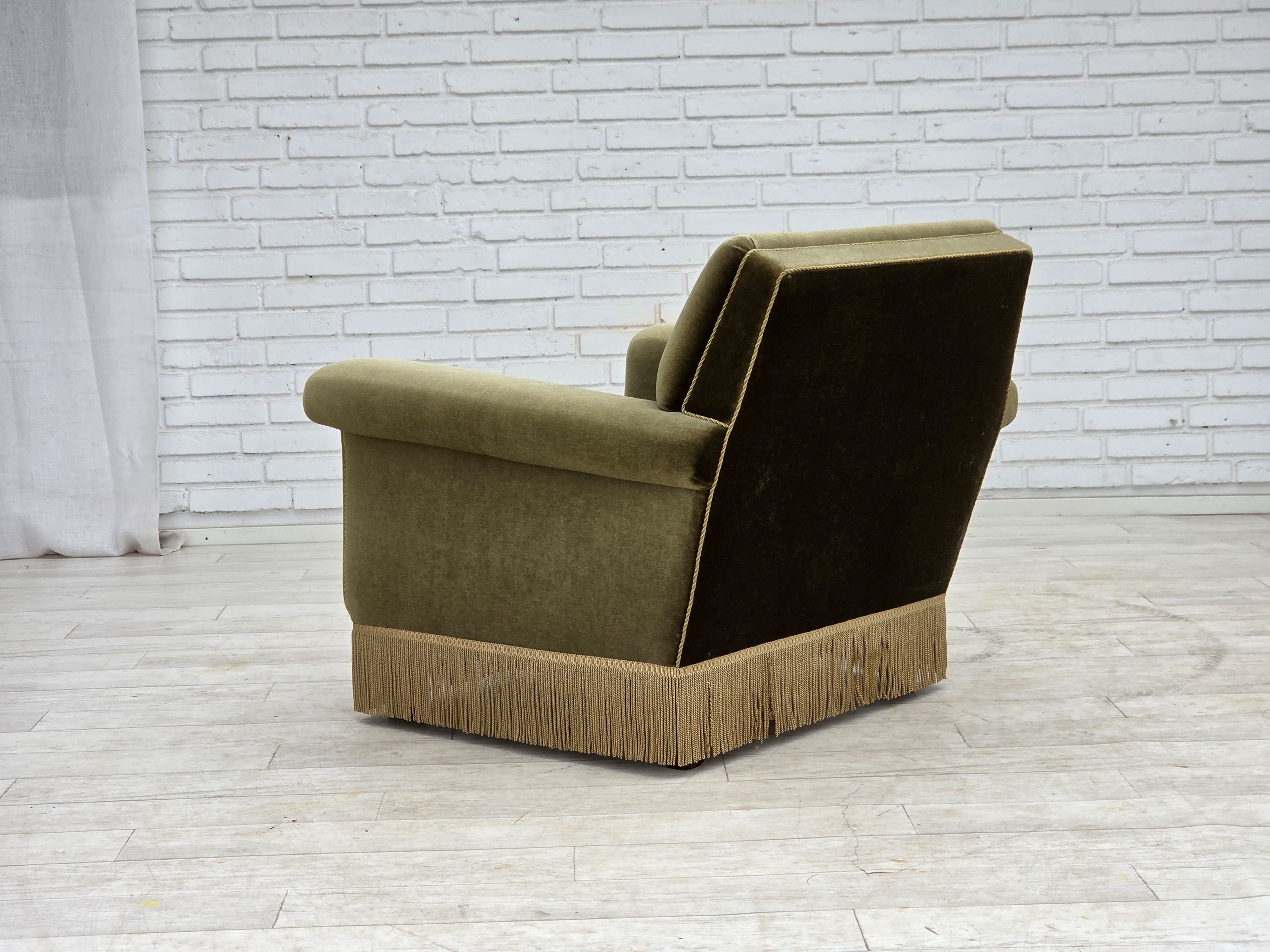 Danish_Lounge_Chair_in_Green_Velour,_Beech_Wood,_Denmark,_1970s