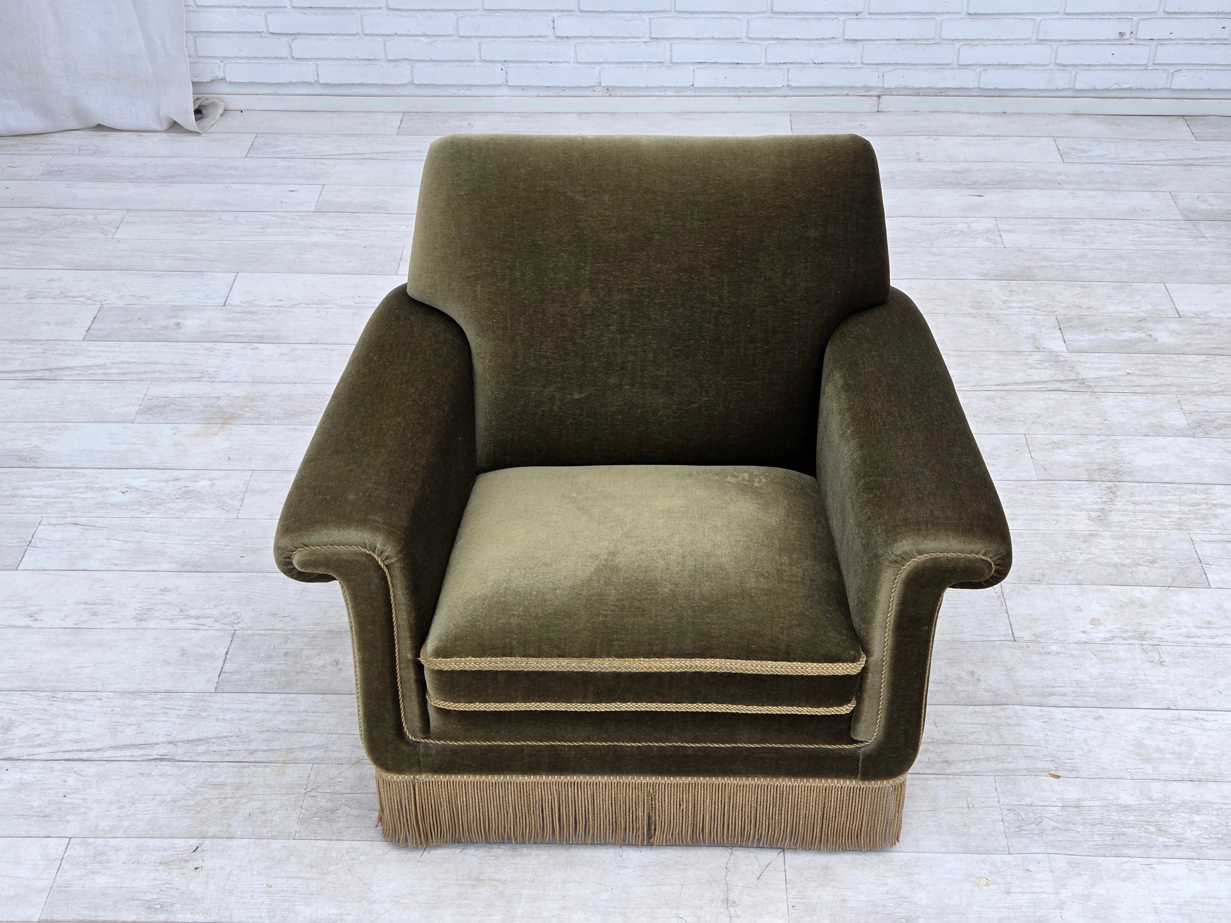 Danish_Lounge_Chair_in_Green_Velour,_Beech_Wood,_Denmark,_1970s