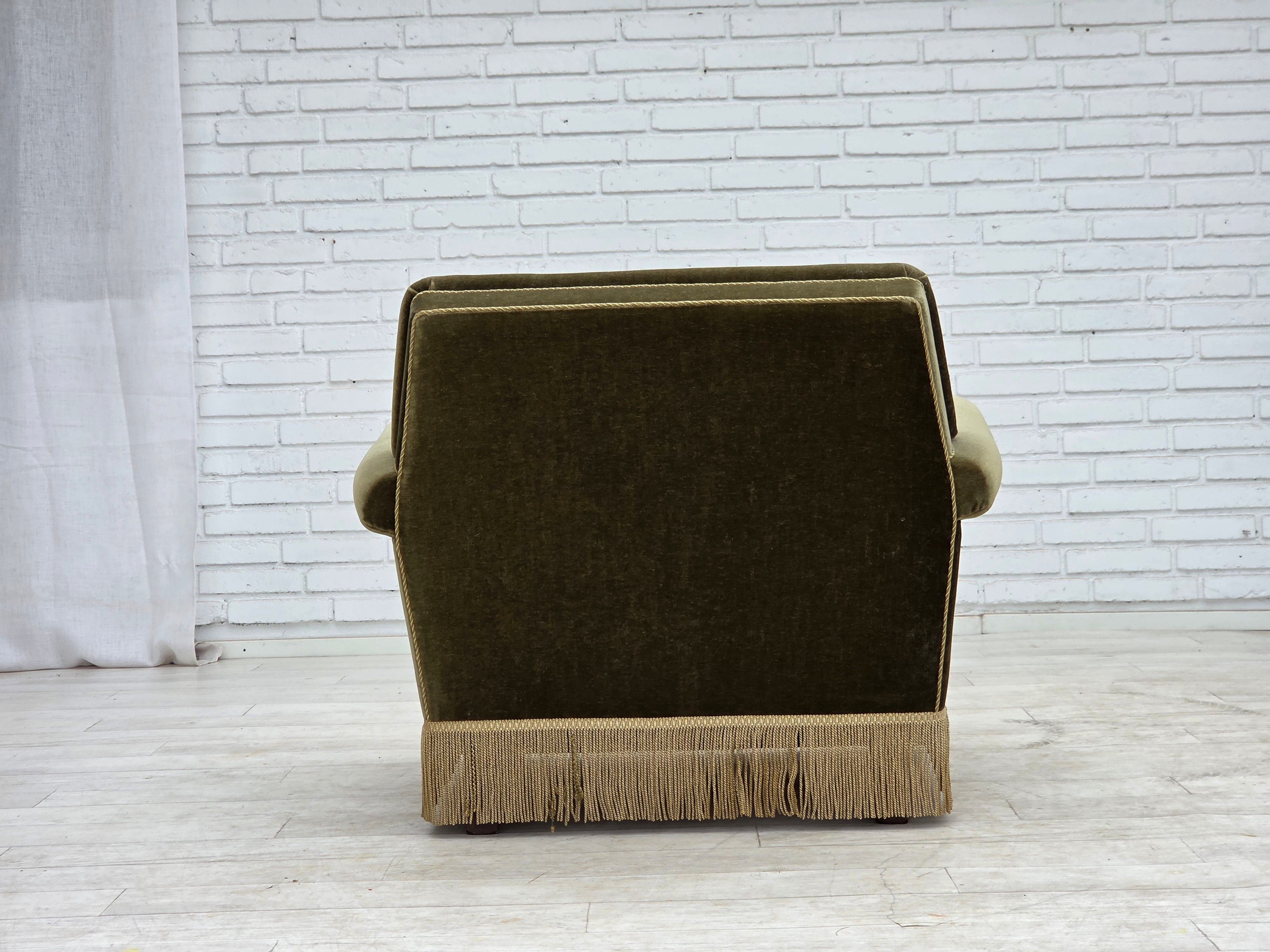 Danish_Lounge_Chair_in_Green_Velour,_Beech_Wood,_Denmark,_1970s