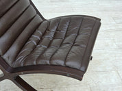 Lounge_Chair_by_Peter_Hvidt_&_Orla_Mølgaard_for_Fritz_Hansen,_Brown_Leather_and_Beech,_Denmark,_1970s
