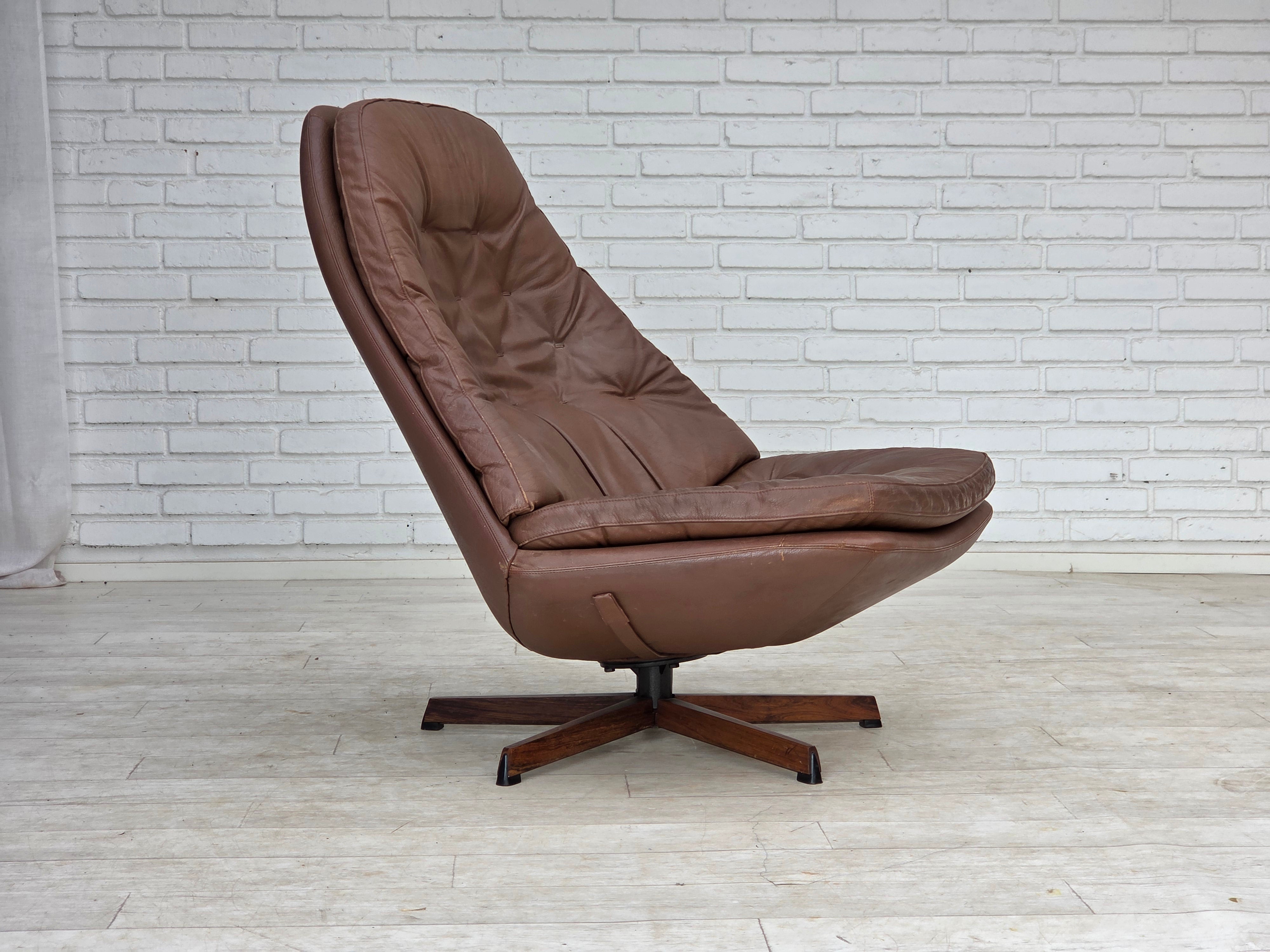 MS68_Swivel_Lounge_Chair_by_Madsen_&_Schubell,_Brown_Leather_and_Teak,_Denmark,_1970s