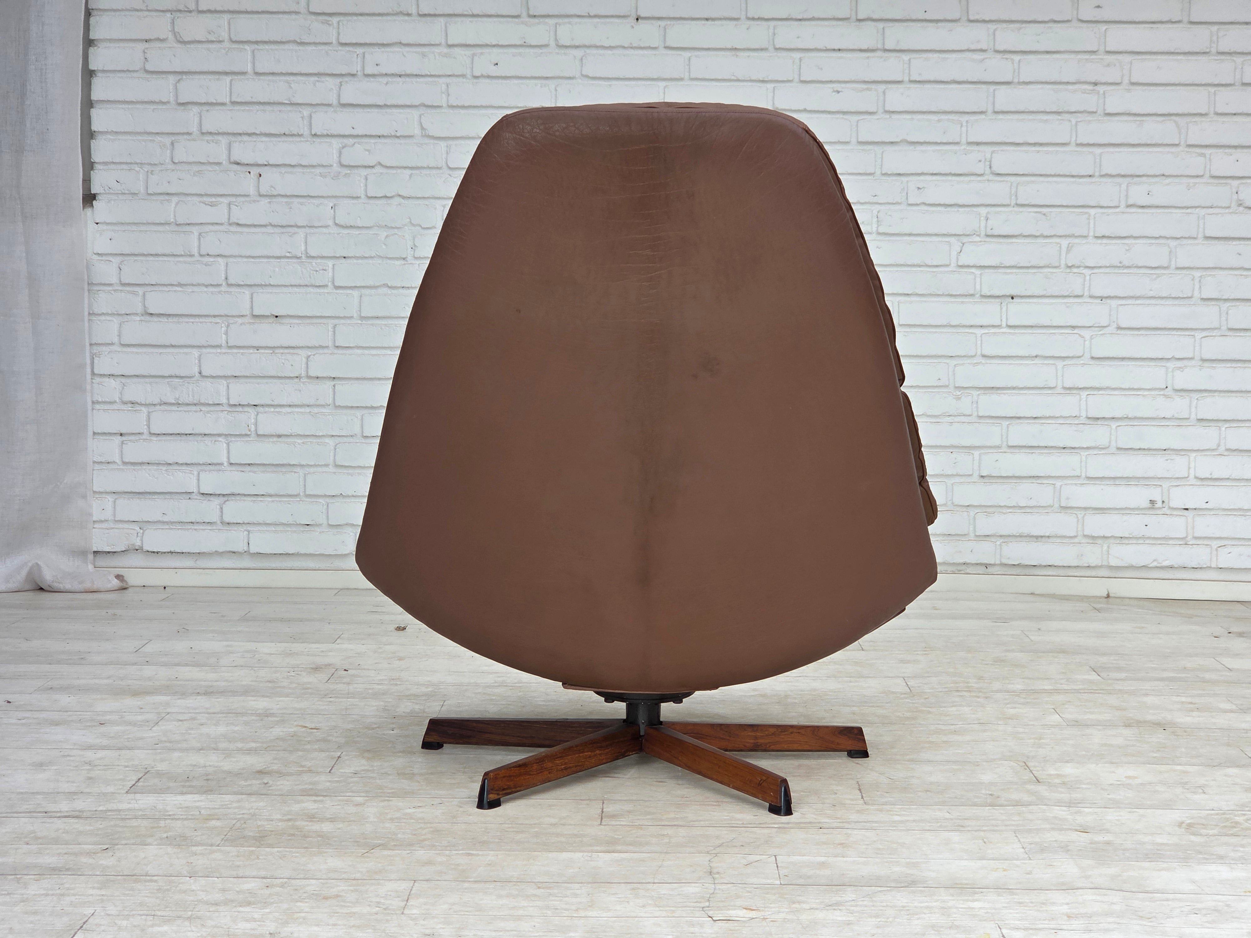 MS68_Swivel_Lounge_Chair_by_Madsen_&_Schubell,_Brown_Leather_and_Teak,_Denmark,_1970s