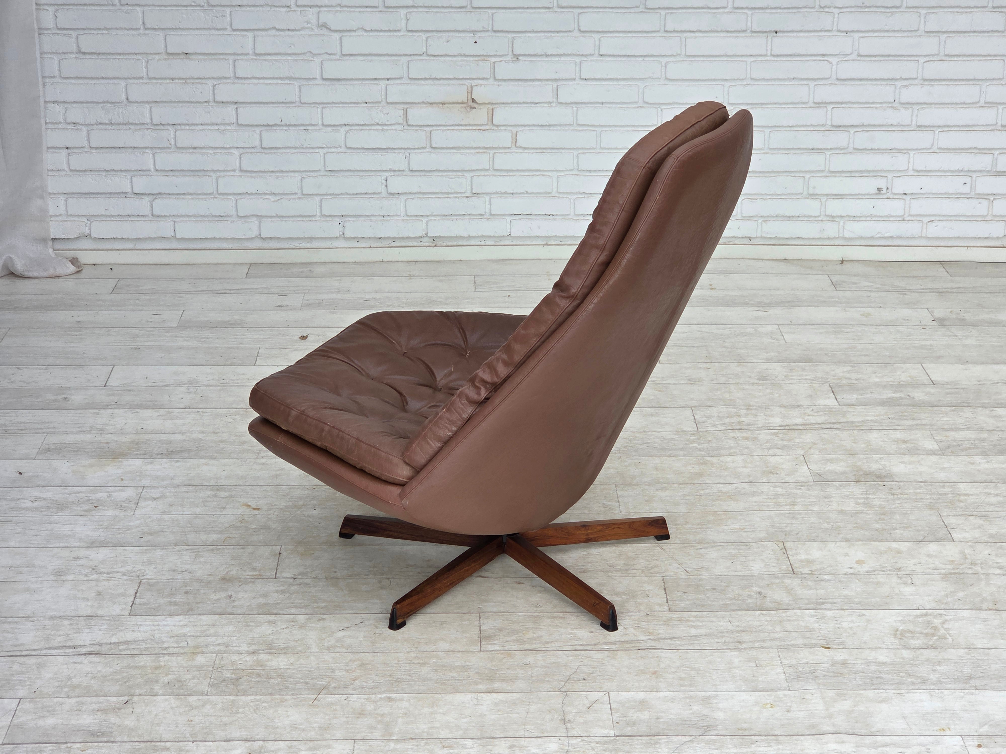 MS68_Swivel_Lounge_Chair_by_Madsen_&_Schubell,_Brown_Leather_and_Teak,_Denmark,_1970s