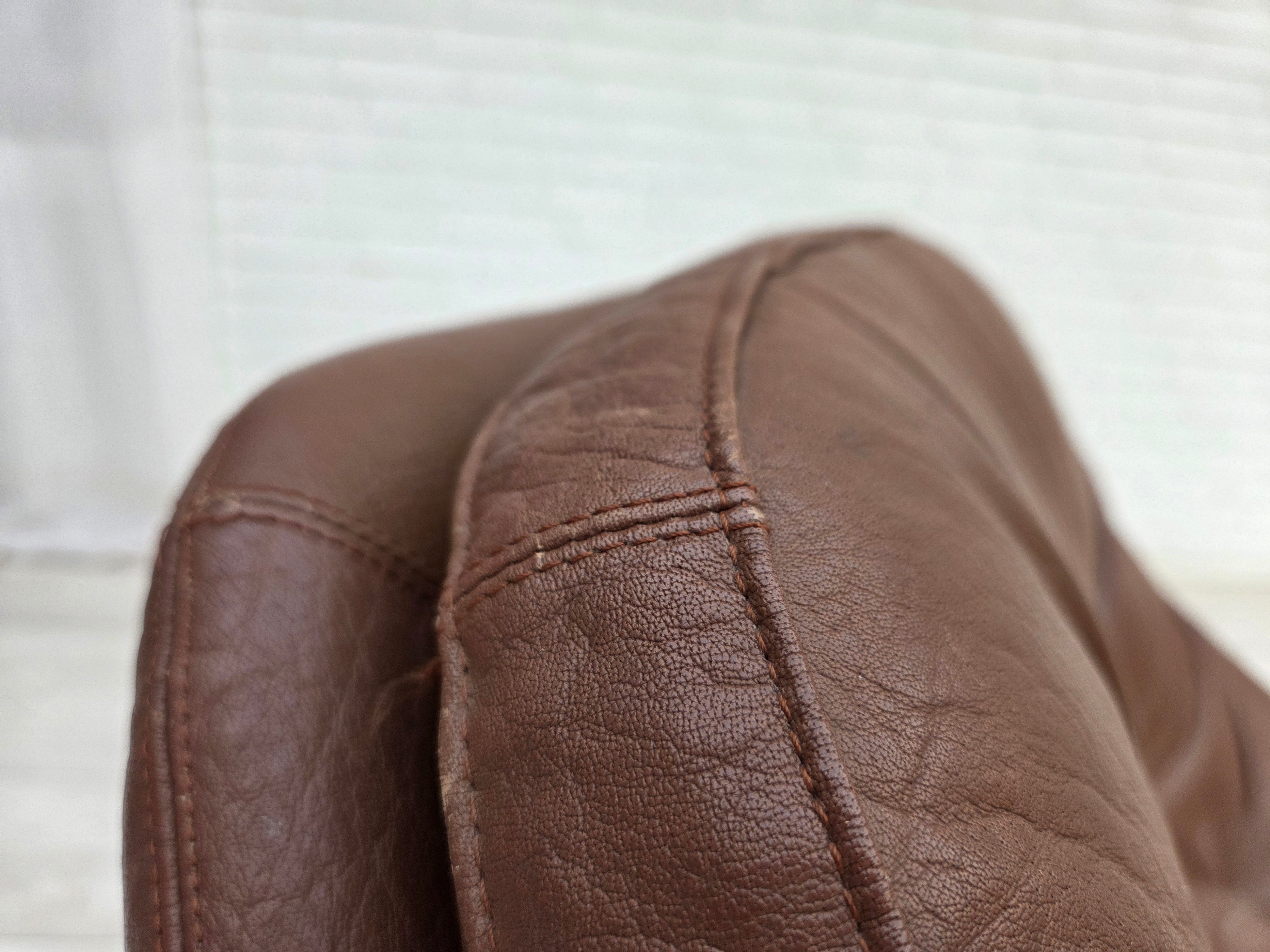 MS68_Swivel_Lounge_Chair_by_Madsen_&_Schubell,_Brown_Leather_and_Teak,_Denmark,_1970s