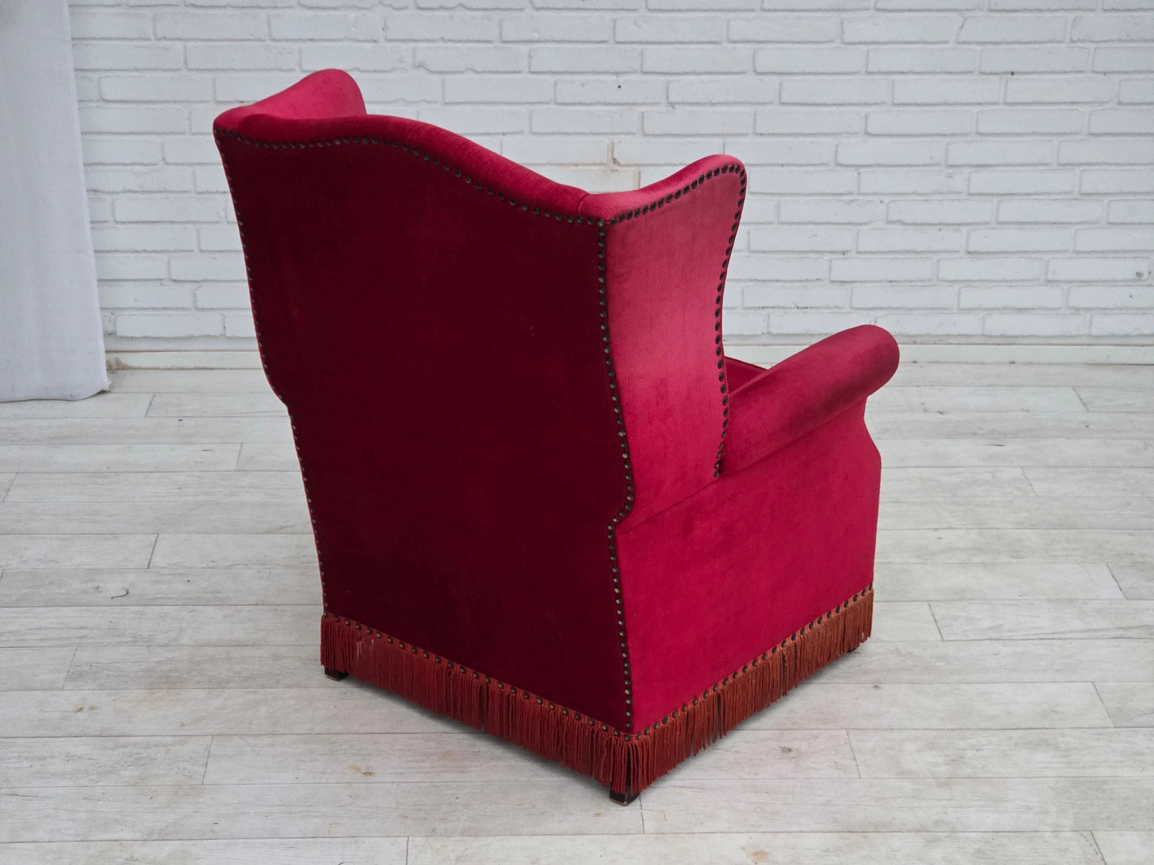 Danish_Highback_Armchair_in_Red_Velour_and_Ash_Wood_with_Reversible_Cushion,_Denmark,_1970s