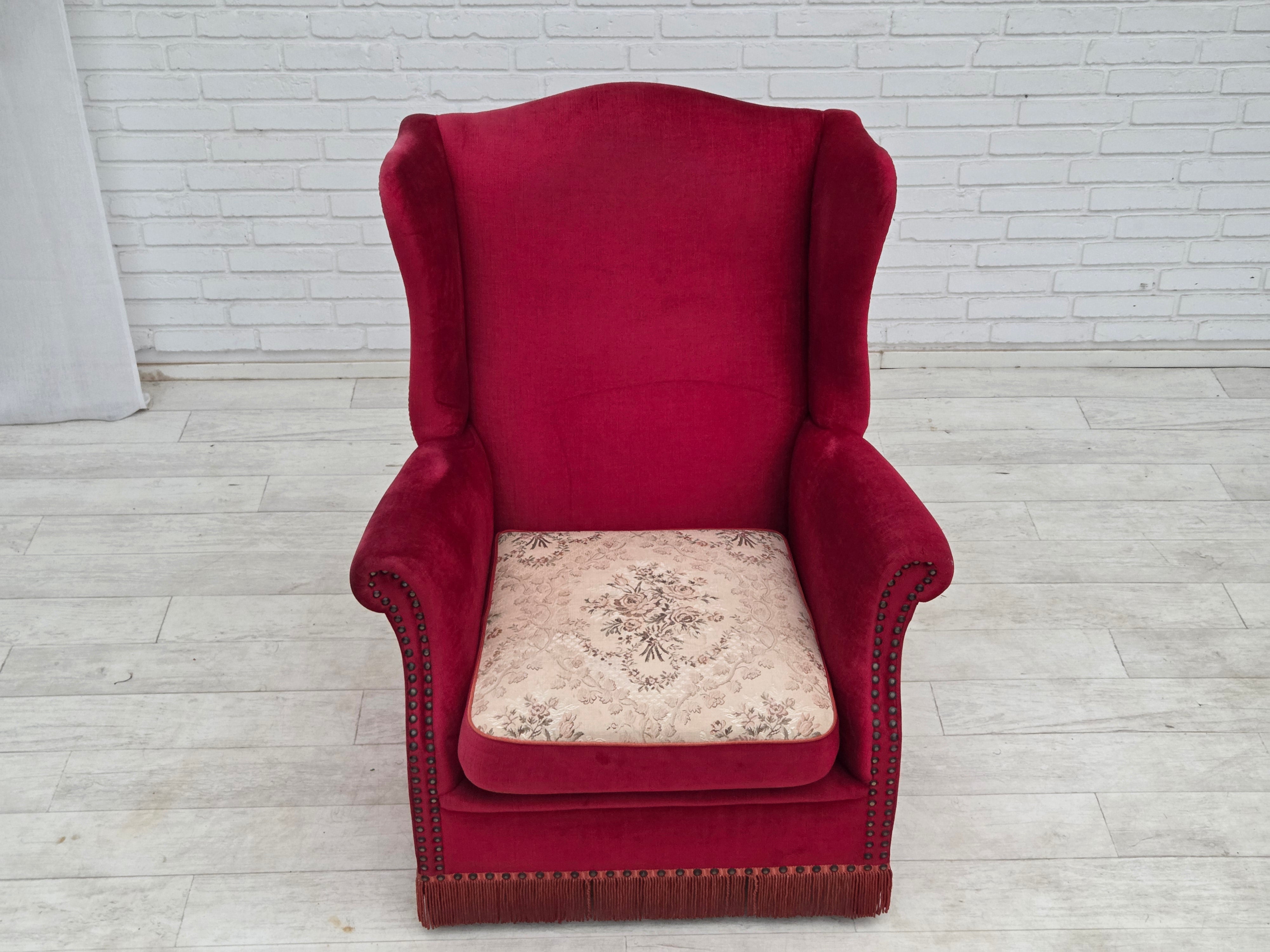 Danish_Highback_Armchair_in_Red_Velour_and_Ash_Wood_with_Reversible_Cushion,_Denmark,_1970s