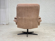 Scandinavian_Swivel_Lounge_Chair_in_Beige_Upholstery,_Denmark_or_Sweden,_1970s
