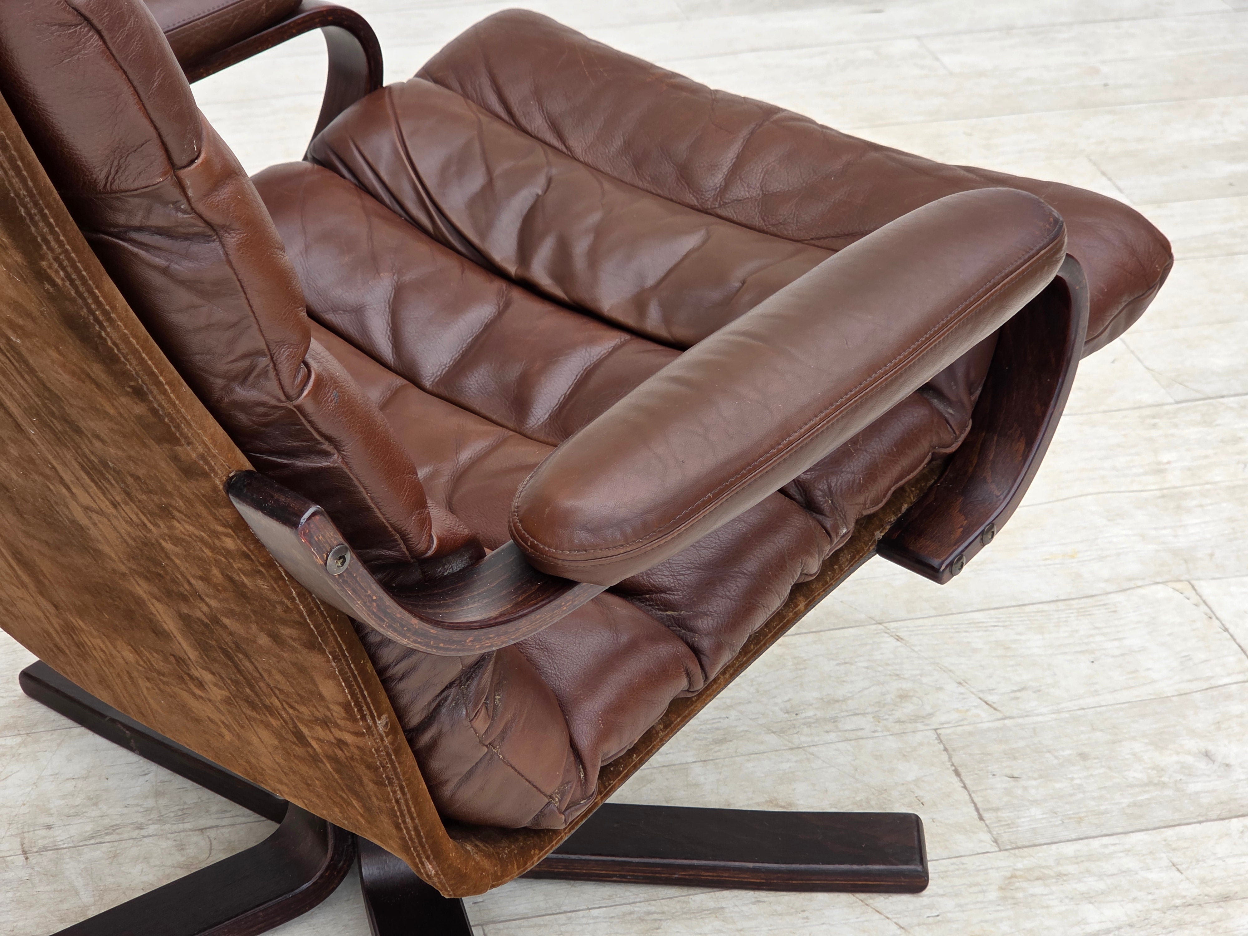 Swivel_Lounge_Chair_by_Georg_Thams_for_Vejen_Polstermøbelfabrik,_Denmark,_1970s