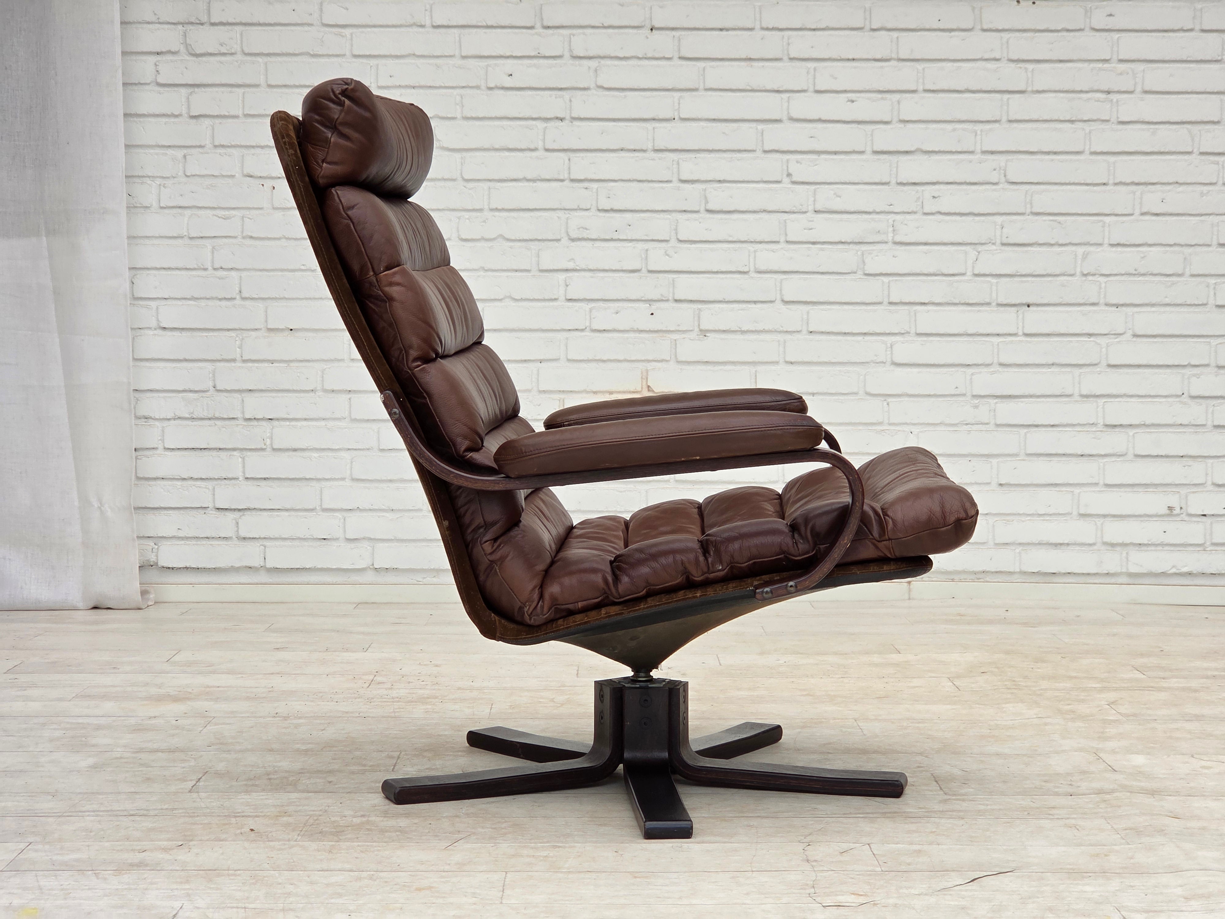 Swivel_Lounge_Chair_by_Georg_Thams_for_Vejen_Polstermøbelfabrik,_Denmark,_1970s