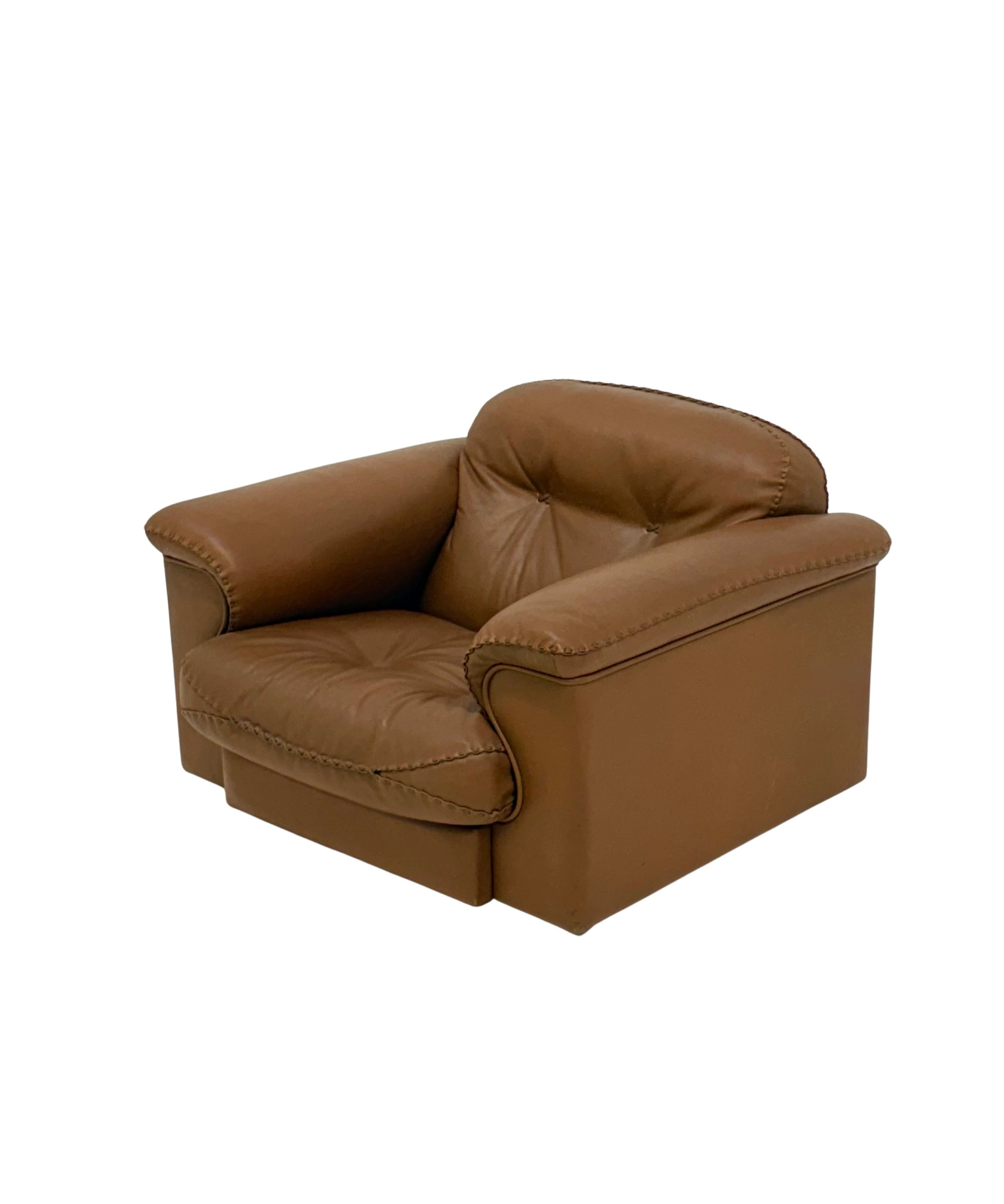 1970s_DS_101_Leather_Armchair_by_De_Sede,_Switzerland
