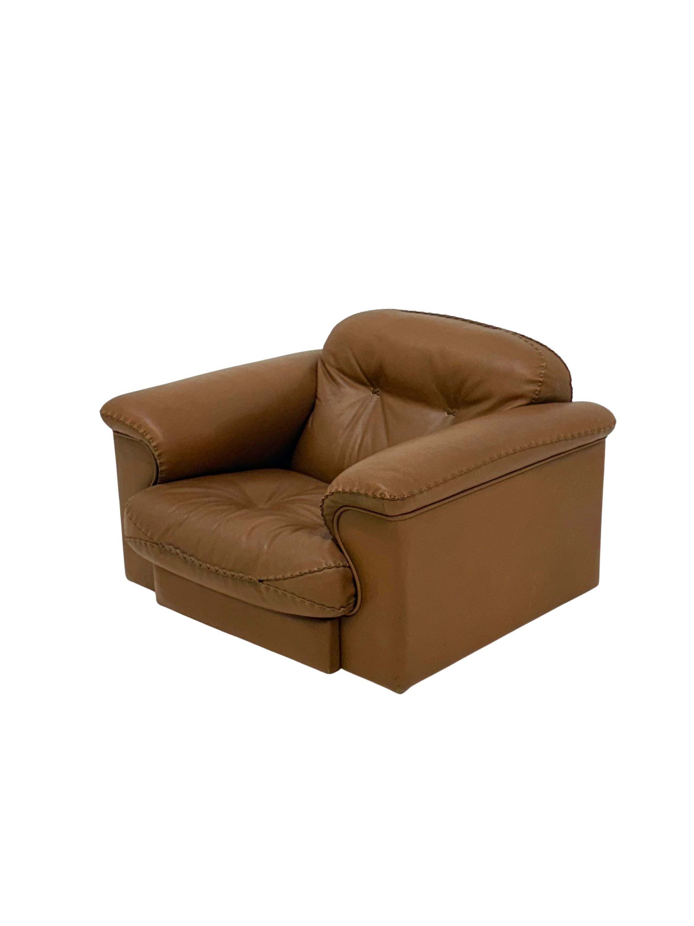 1970s_DS_101_Leather_Armchair_by_De_Sede,_Switzerland