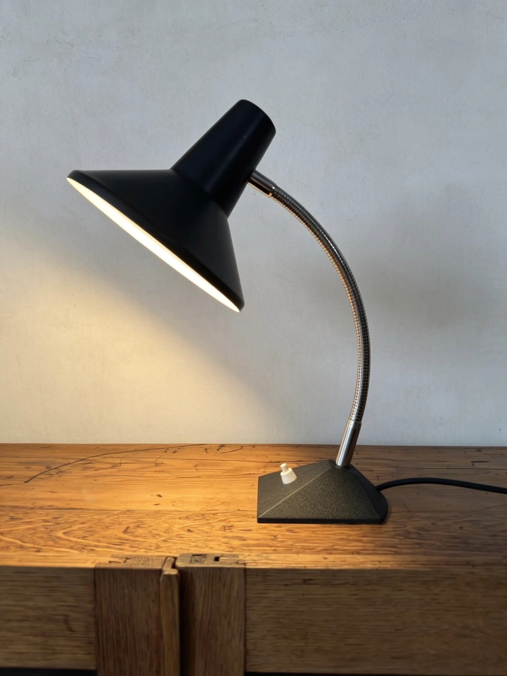 German_Gooseneck_Table_Lamp_with_Cast_Iron_Base,_Germany,_1970s