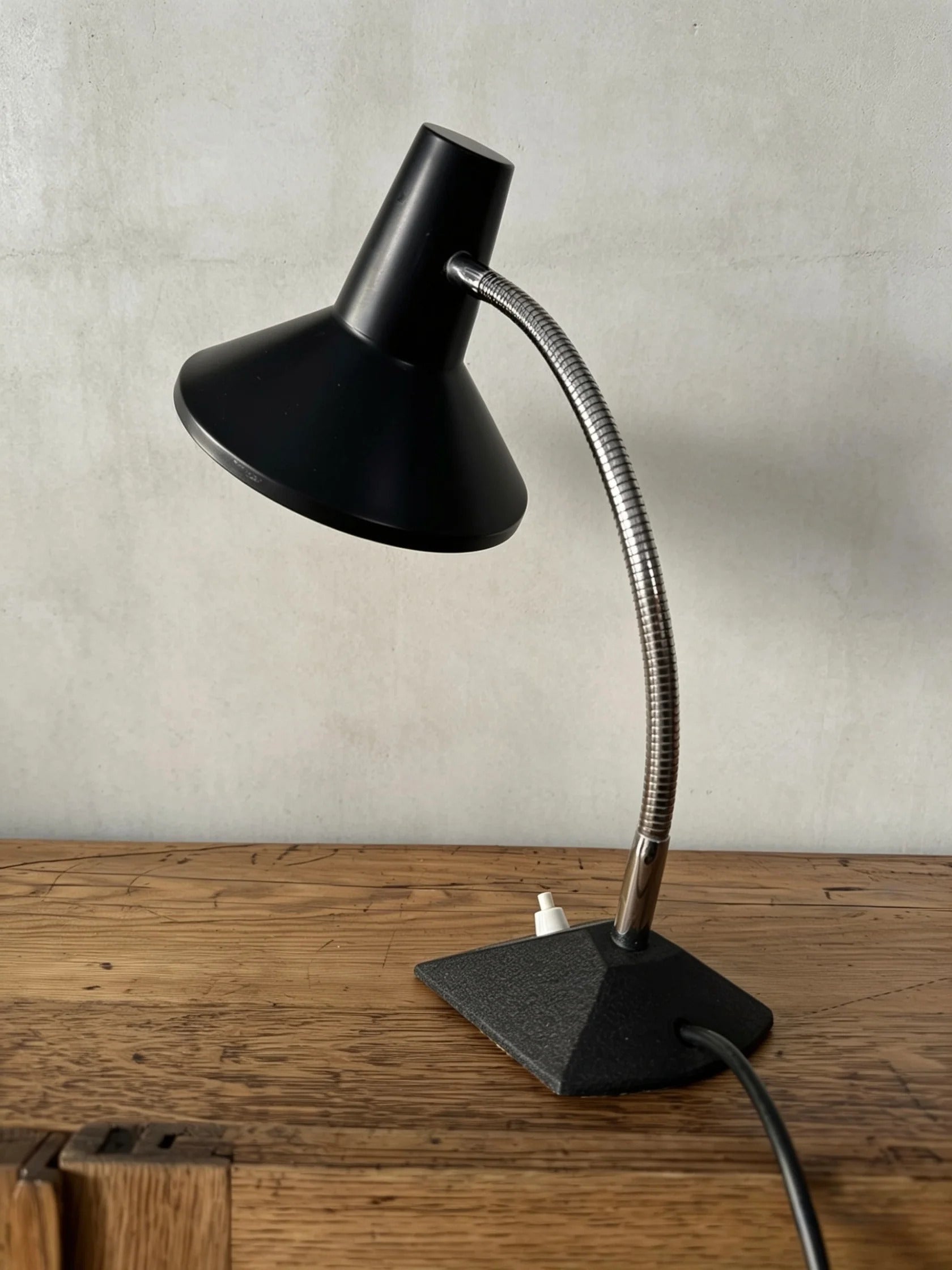 German_Gooseneck_Table_Lamp_with_Cast_Iron_Base,_Germany,_1970s