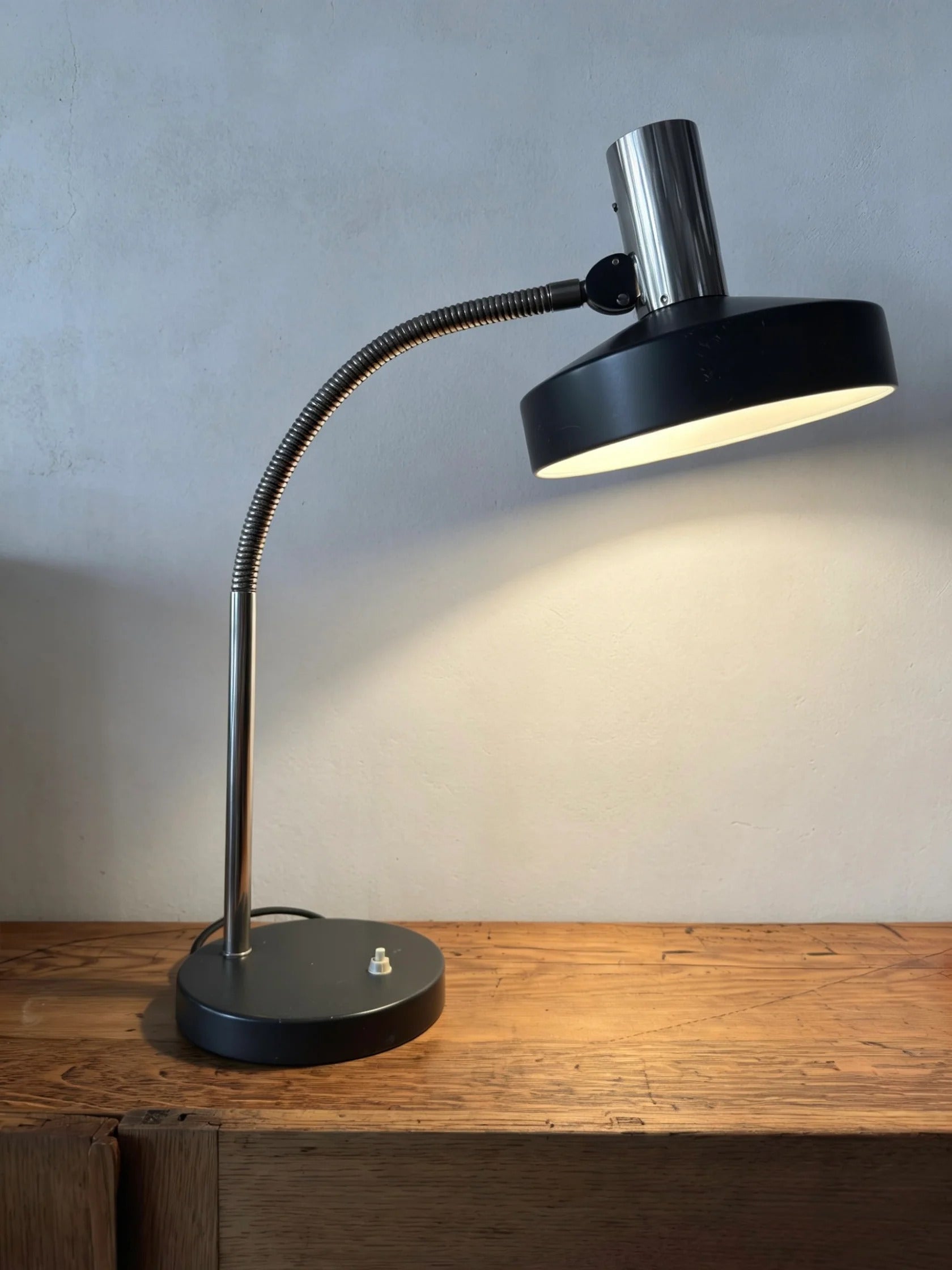 Large_Gooseneck_Table_Lamp_by_Kaiser_Leuchten,_Germany,_1970s