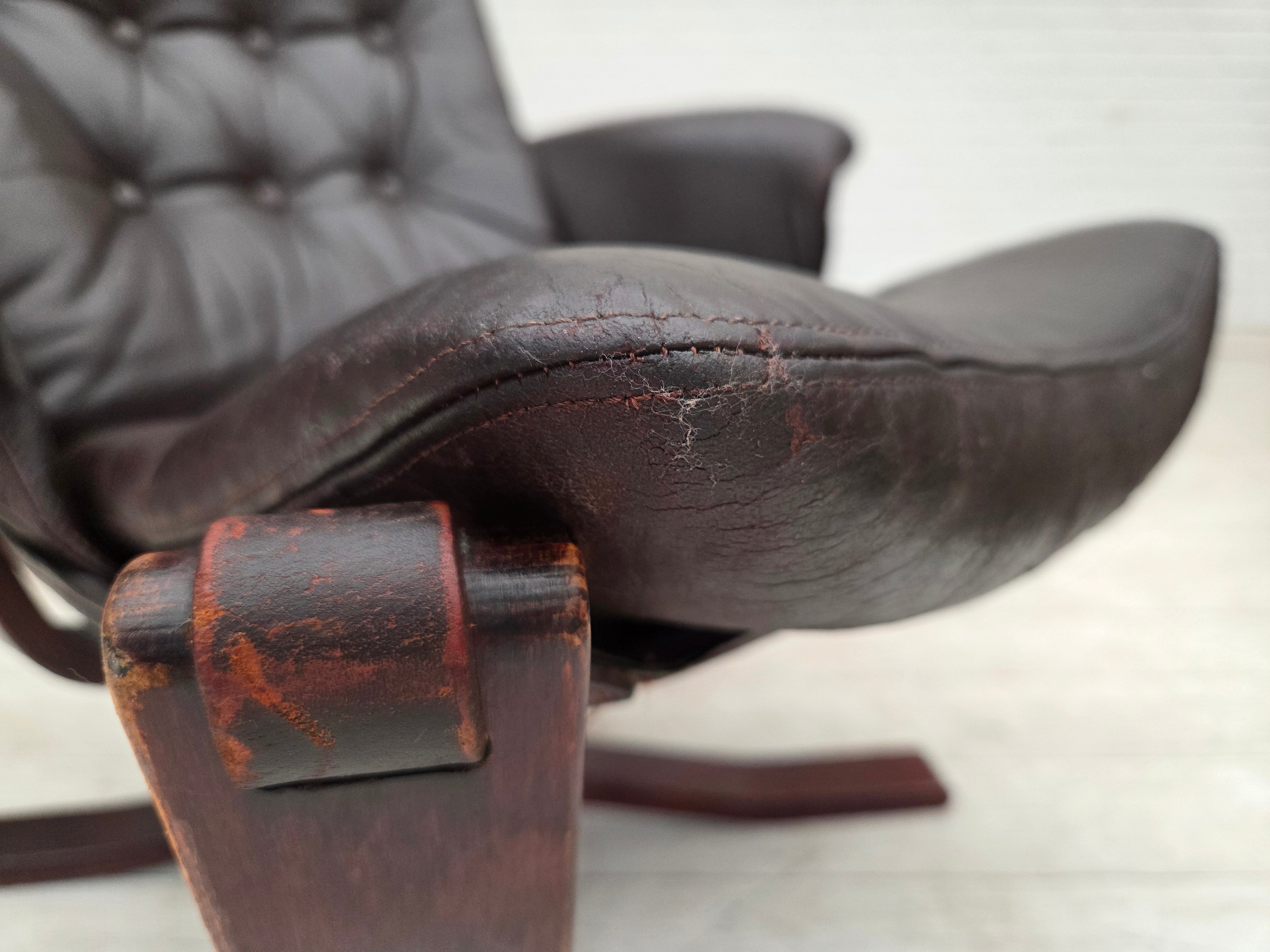 Sigurd_Ressel_Falcon_Lounge_Chair_for_Vatne_Møbler_in_Brown_Leather_and_Bentwood,_Norway,_1970s