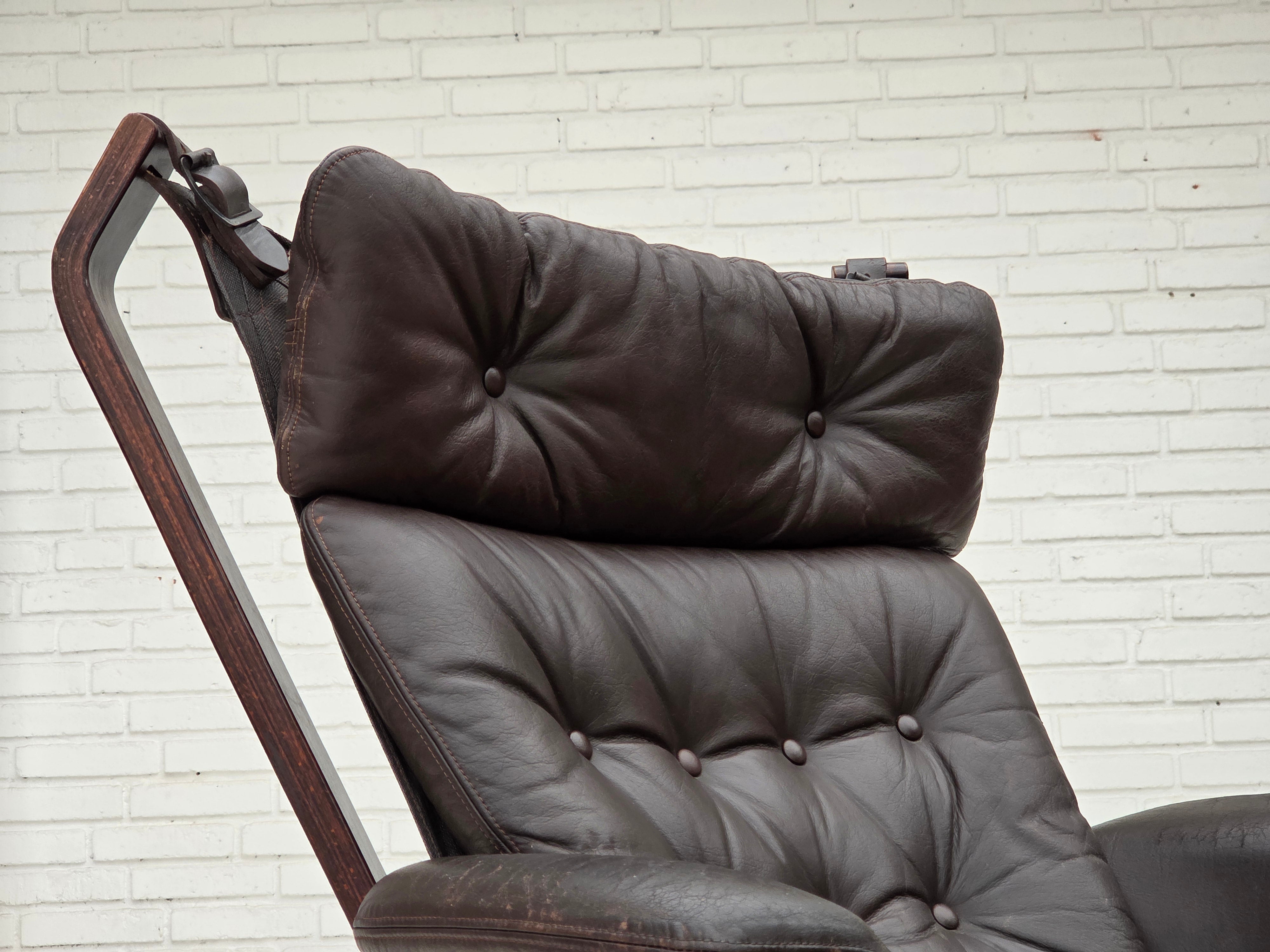 Sigurd_Ressel_Falcon_Lounge_Chair_for_Vatne_Møbler_in_Brown_Leather_and_Bentwood,_Norway,_1970s