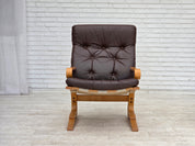 Kengu_Lounge_Chair_and_Ottoman_by_Elsa_&_Nordahl_Solheim_for_Rybo_Rykken,_Norway,_1970s