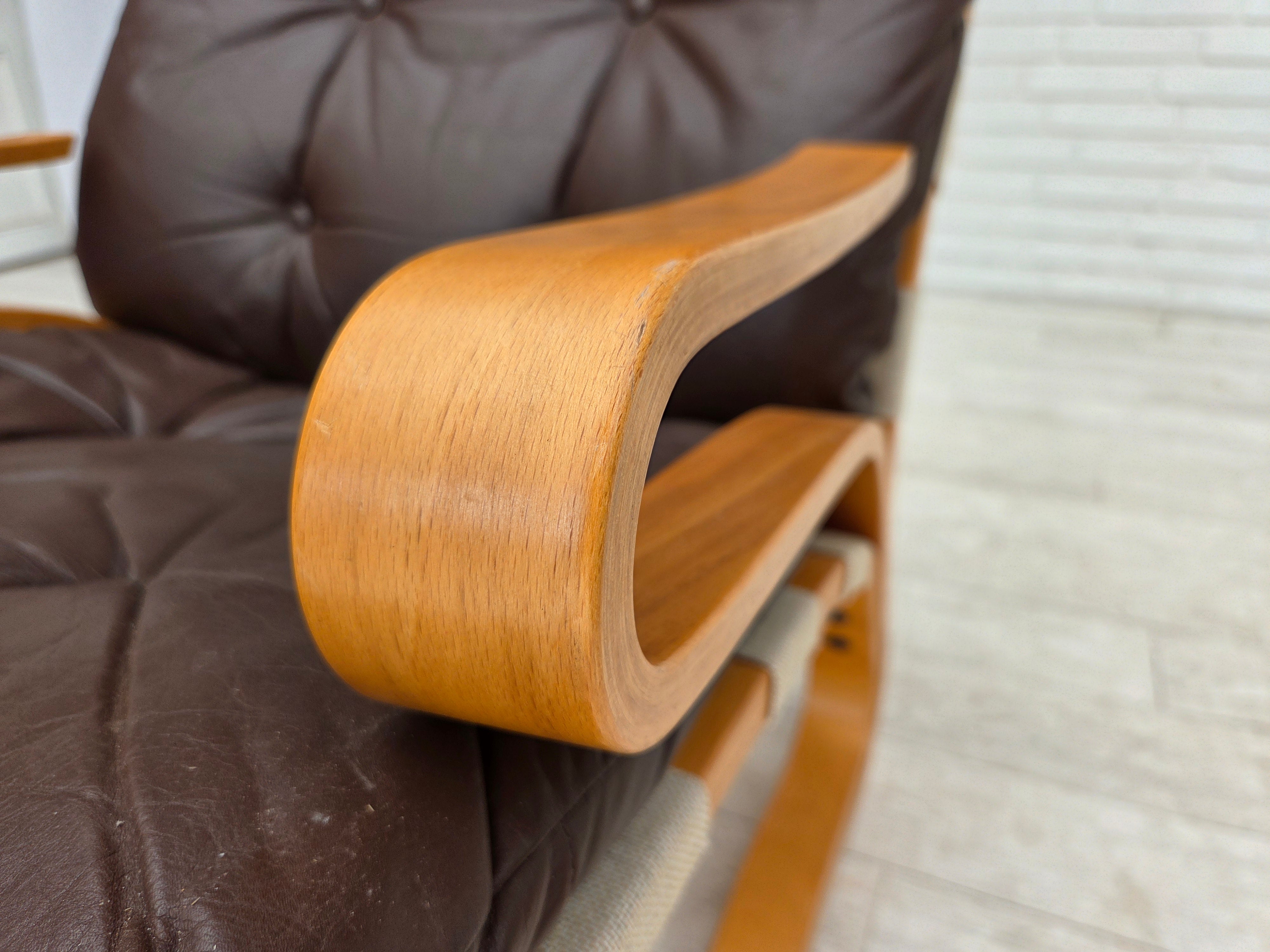 Kengu_Lounge_Chair_and_Ottoman_by_Elsa_&_Nordahl_Solheim_for_Rybo_Rykken,_Norway,_1970s
