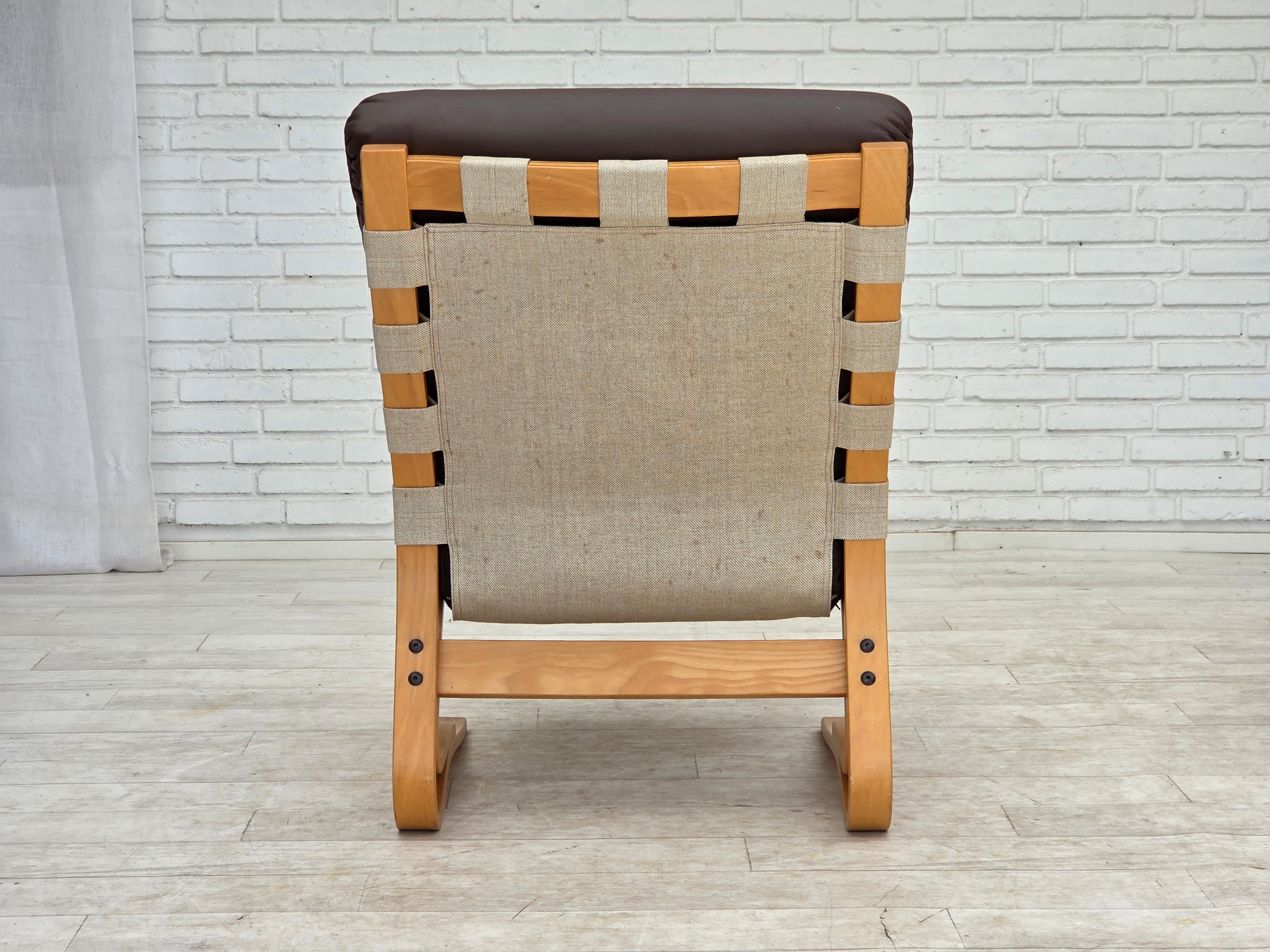 Kengu_Lounge_Chair_and_Ottoman_by_Elsa_&_Nordahl_Solheim_for_Rybo_Rykken,_Norway,_1970s