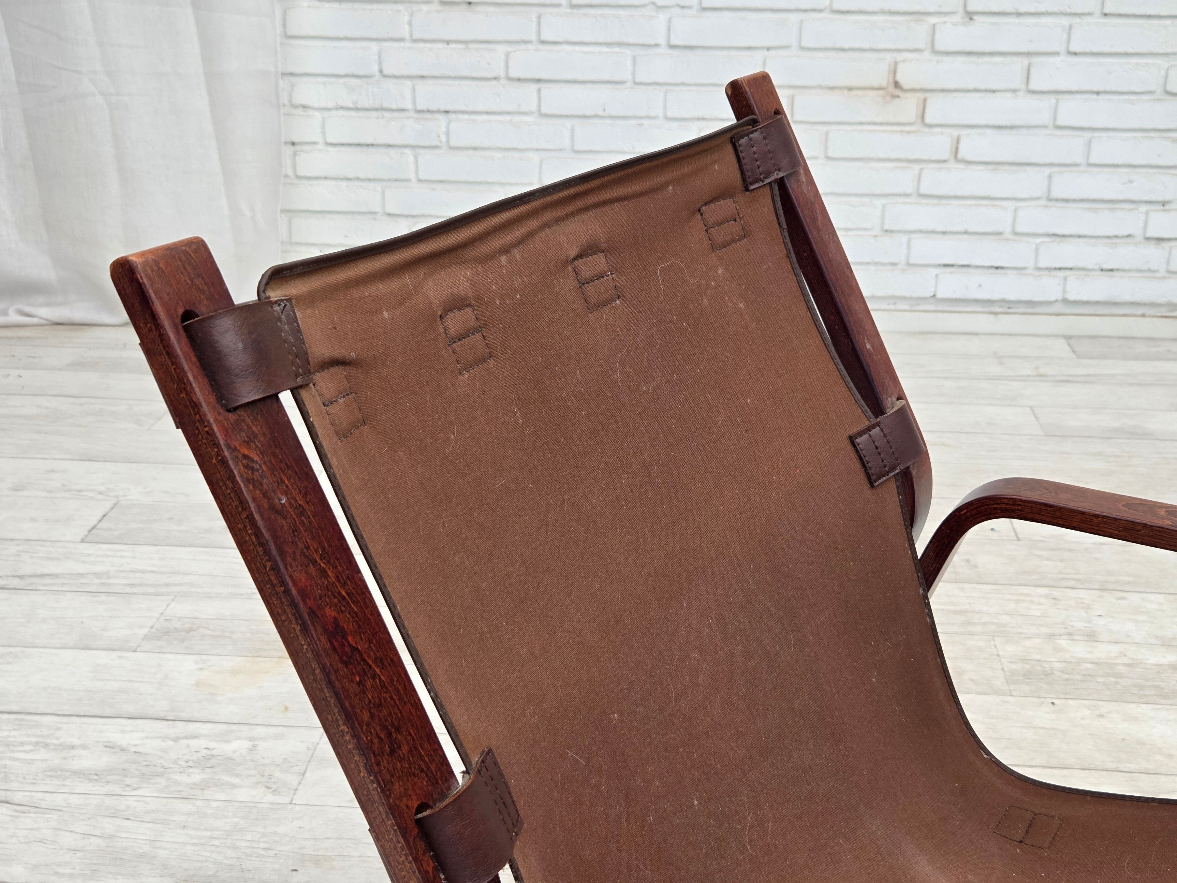 Norwegian_Brown_Leather_Lounge_Chair_with_Bentwood_Frame,_1970s
