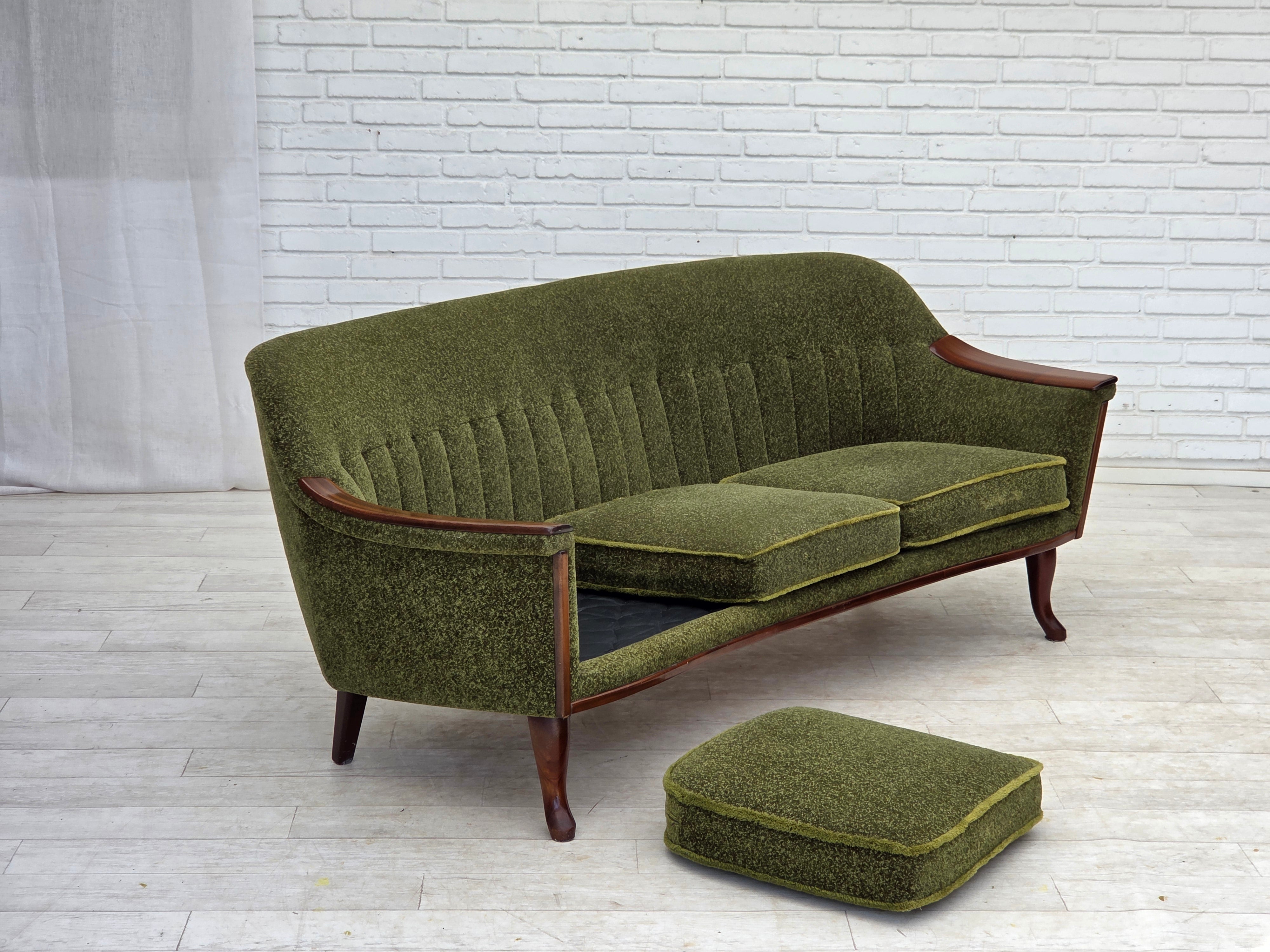 Scandinavian_Green_Fabric_3-Seater_Sofa_with_Teak_Details,_Denmark_or_Sweden,_1970s
