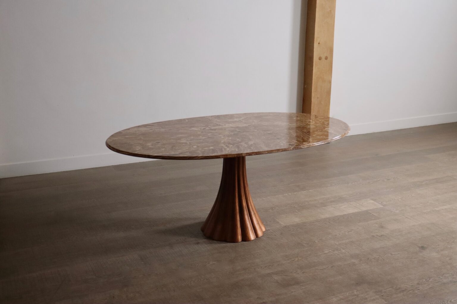 1970s_Oval_Onyx_Marble_Dining_Table_by_Angelo_Mangiarotti,_Italy