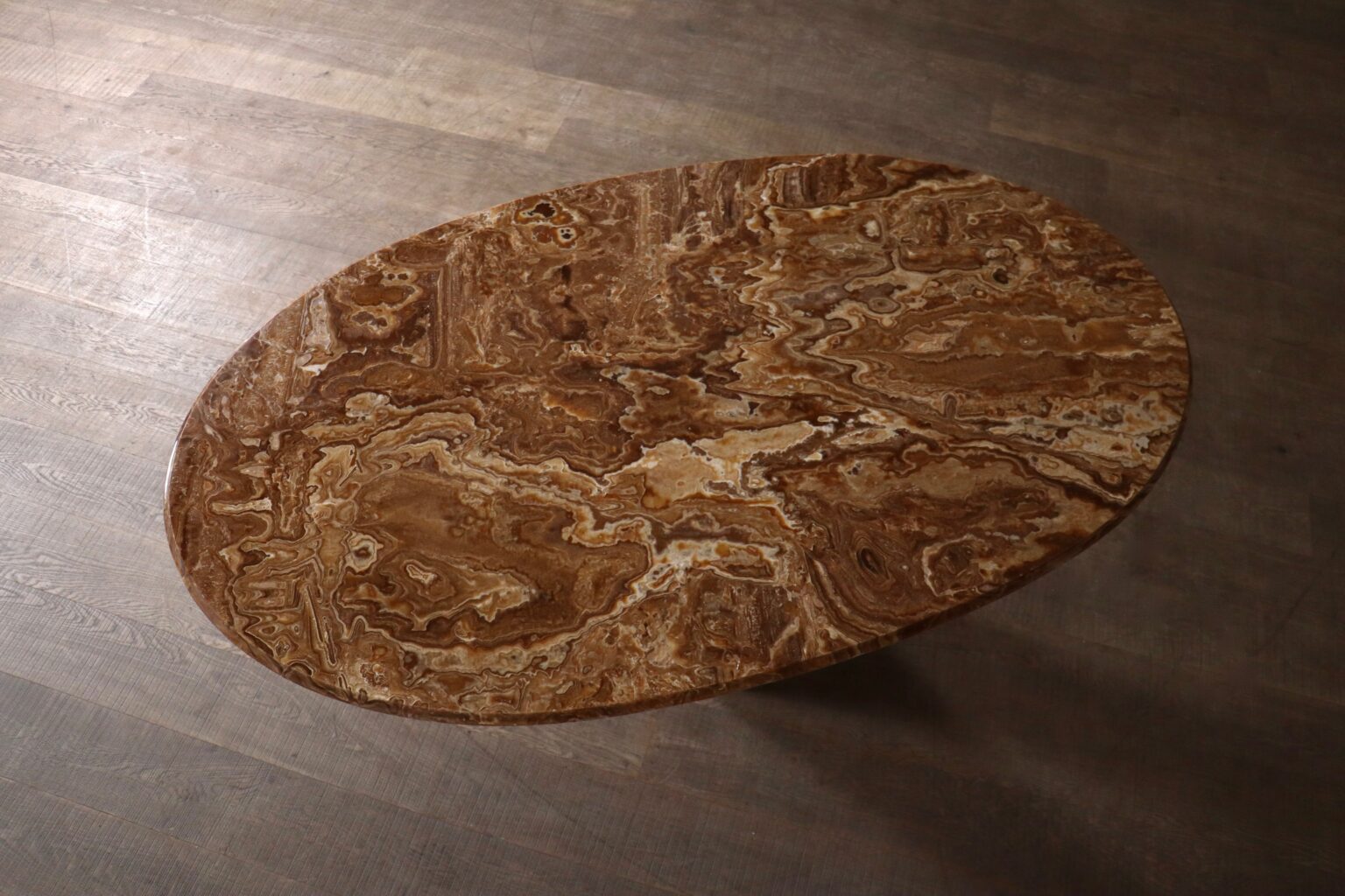 1970s_Oval_Onyx_Marble_Dining_Table_by_Angelo_Mangiarotti,_Italy