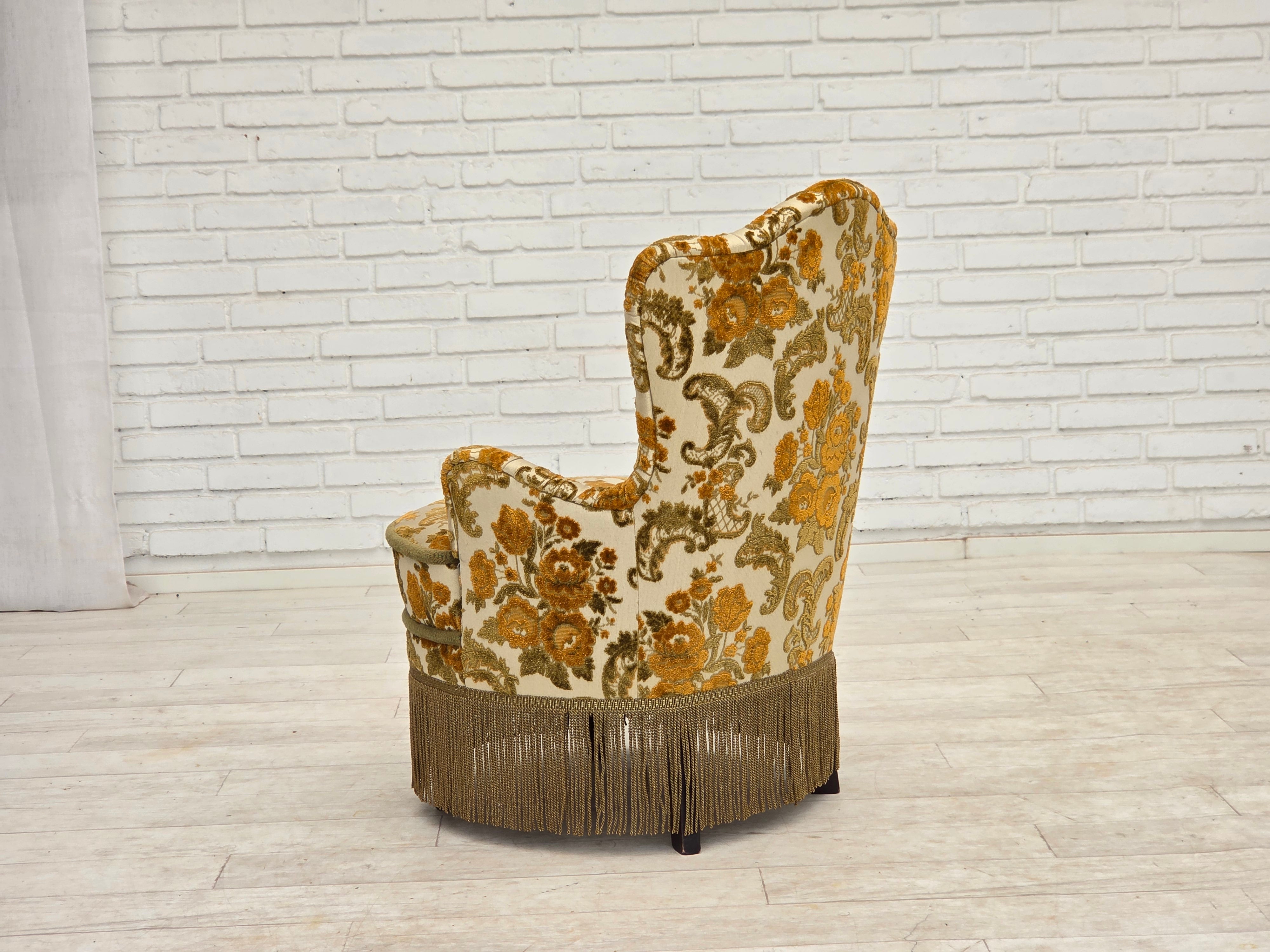 Set_of_2_Small_Danish_Armchairs_in_Brown_Beige_Fabric_and_Beech,_Denmark,_1970s