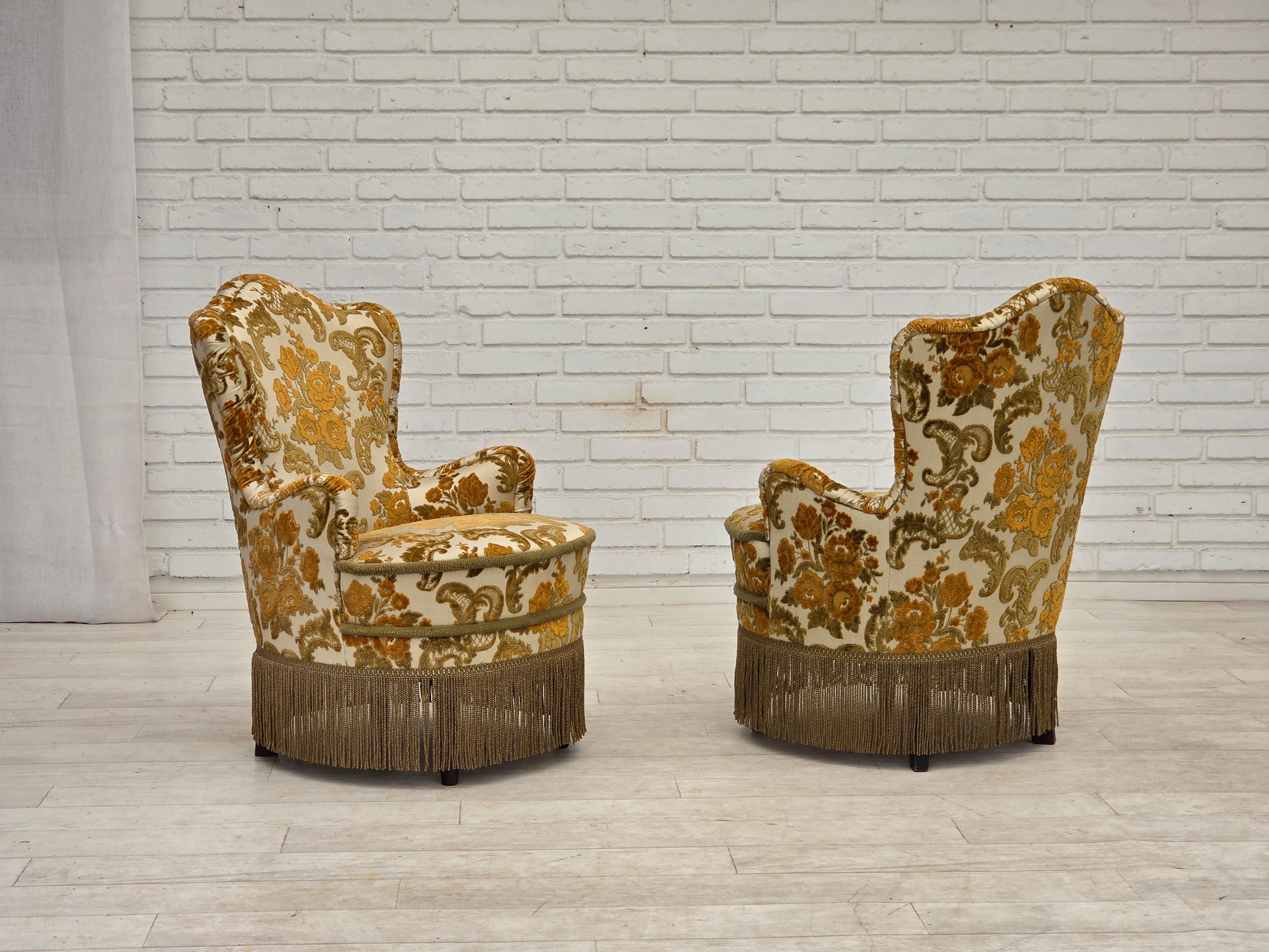 Set_of_2_Small_Danish_Armchairs_in_Brown_Beige_Fabric_and_Beech,_Denmark,_1970s