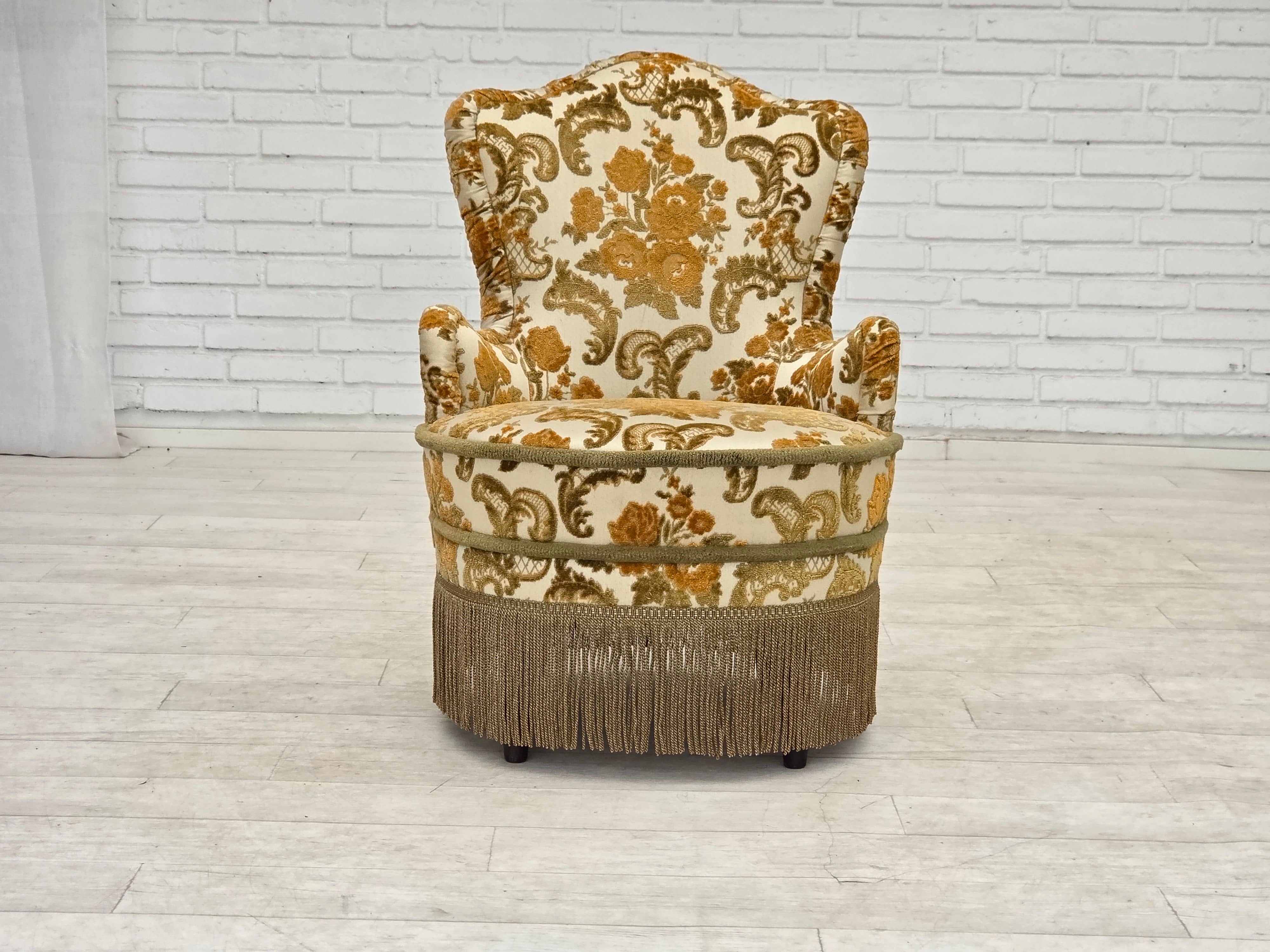 Set_of_2_Small_Danish_Armchairs_in_Brown_Beige_Fabric_and_Beech,_Denmark,_1970s