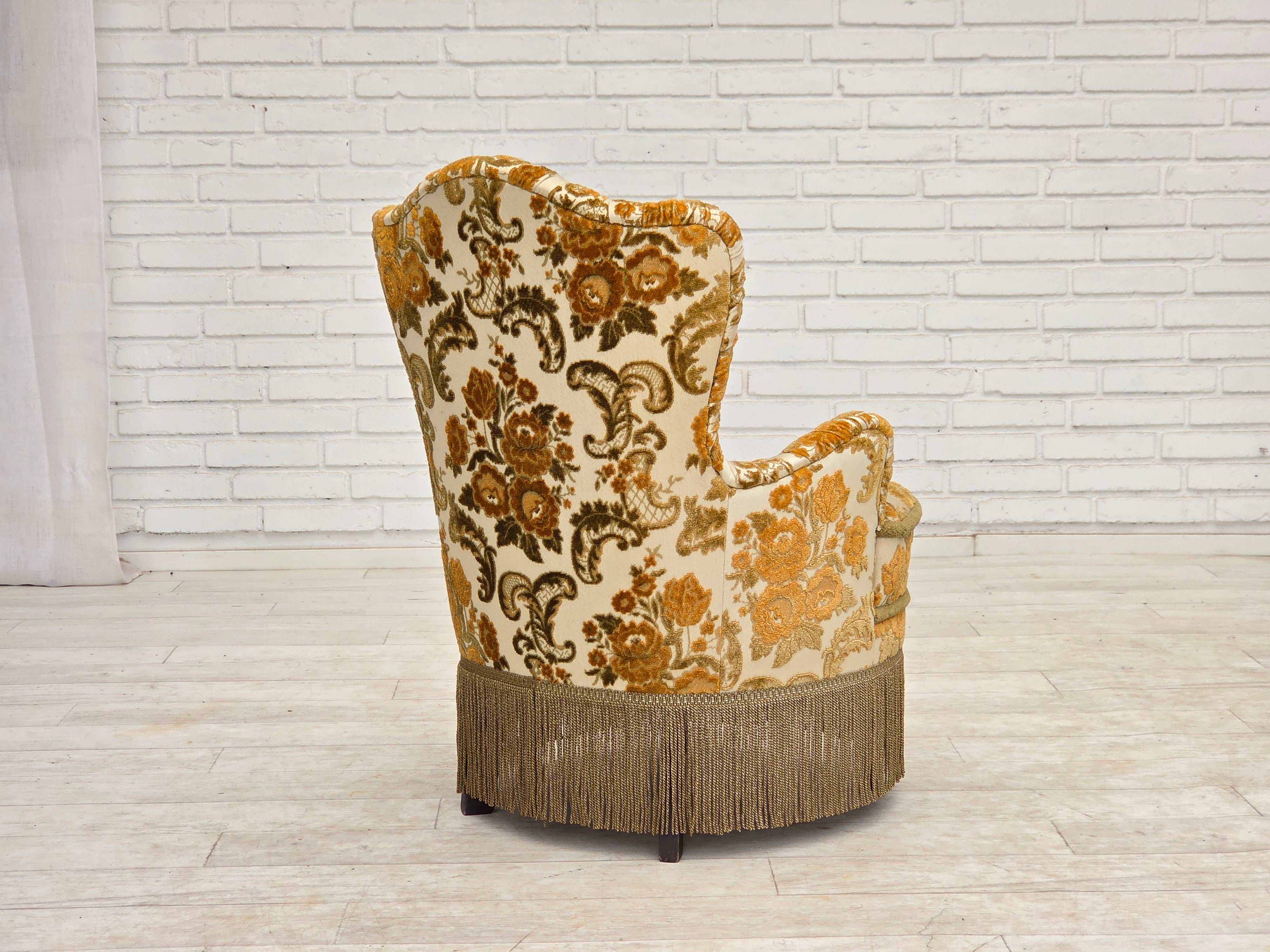 Set_of_2_Small_Danish_Armchairs_in_Brown_Beige_Fabric_and_Beech,_Denmark,_1970s