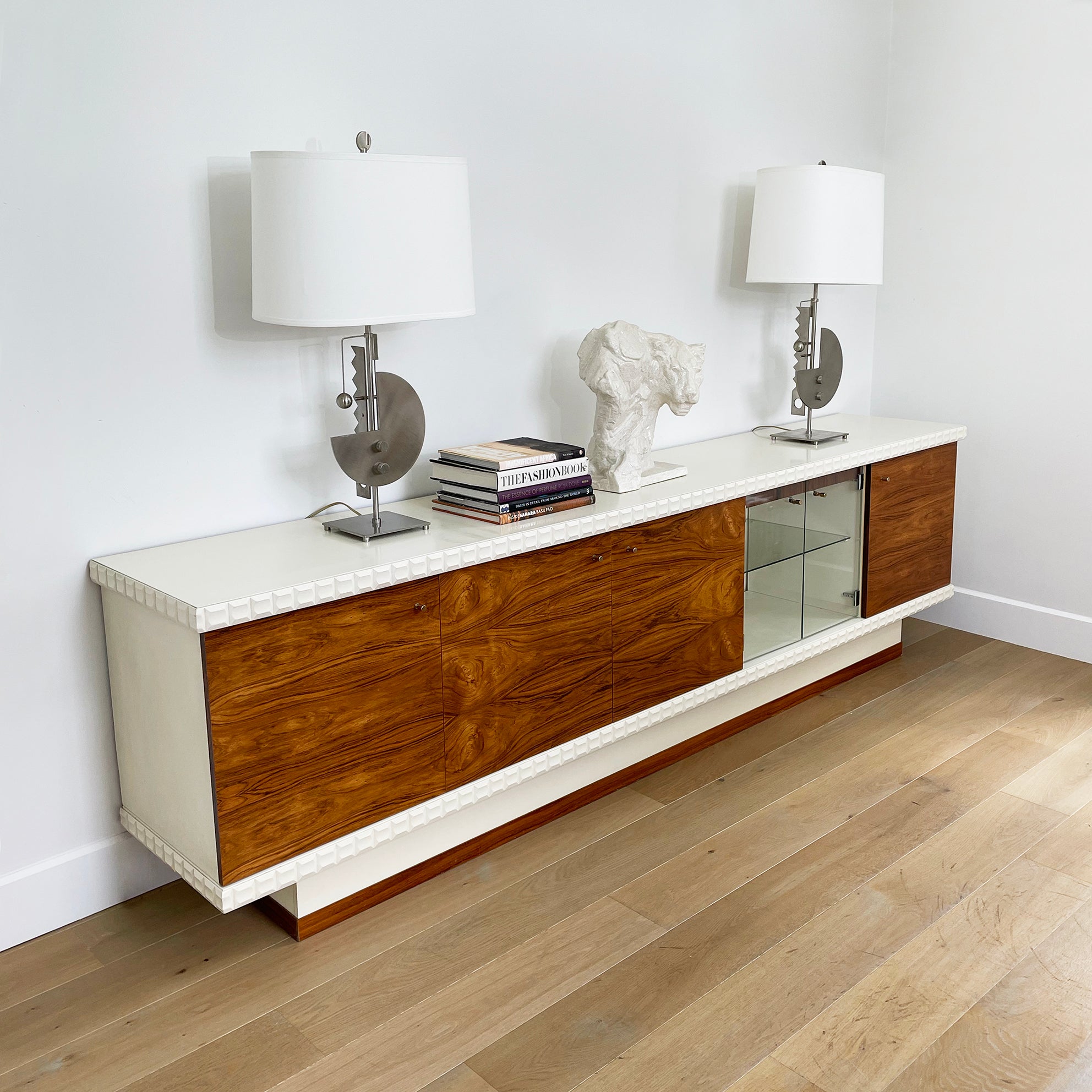 Möbel-Becker_Rosewood_Sideboard_with_Drinks_Cabinet,_West_Germany_1971